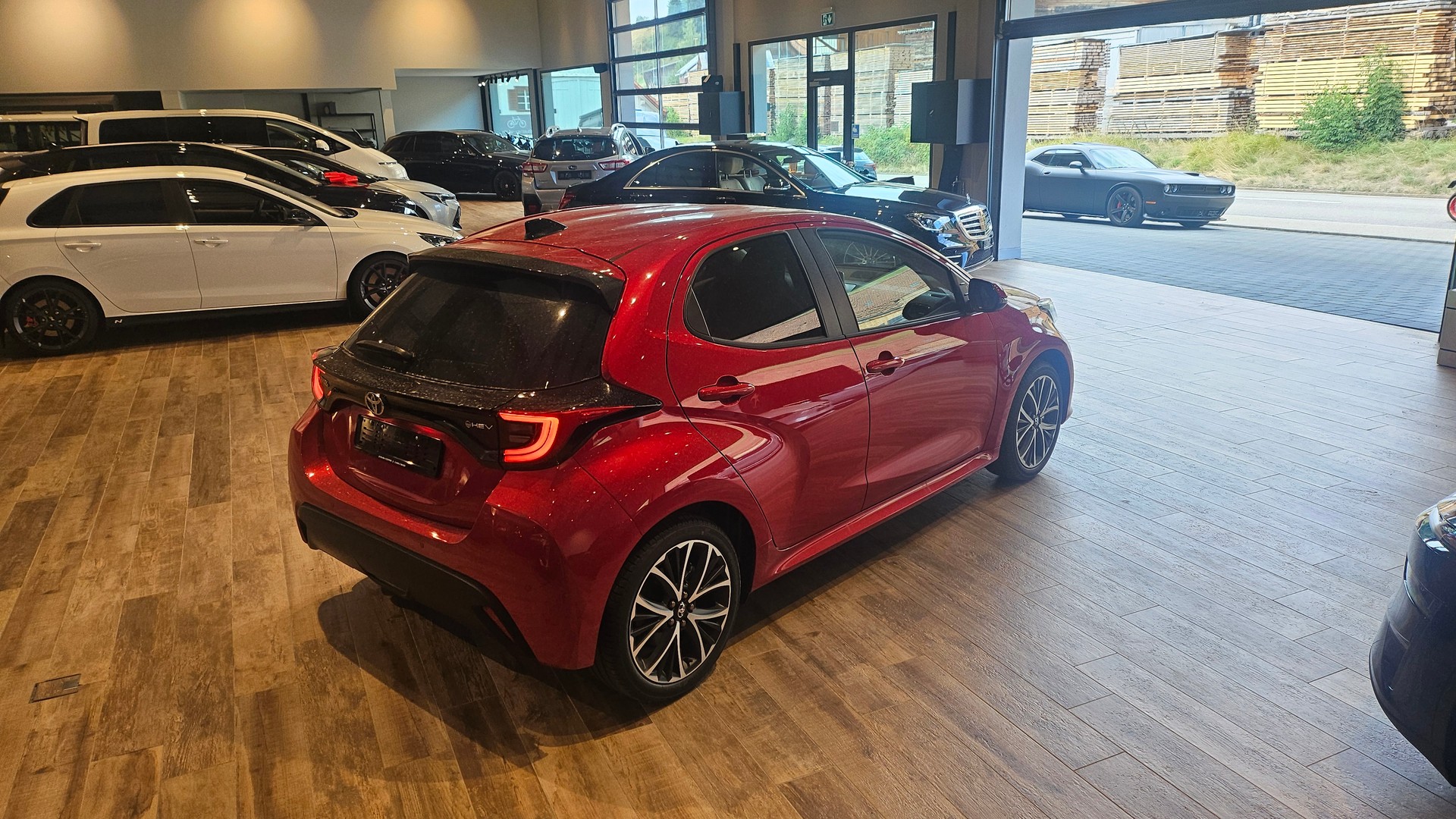 TOYOTA Yaris 1.5 Teamplayer e-CVT🔥🔥🔥-image-9