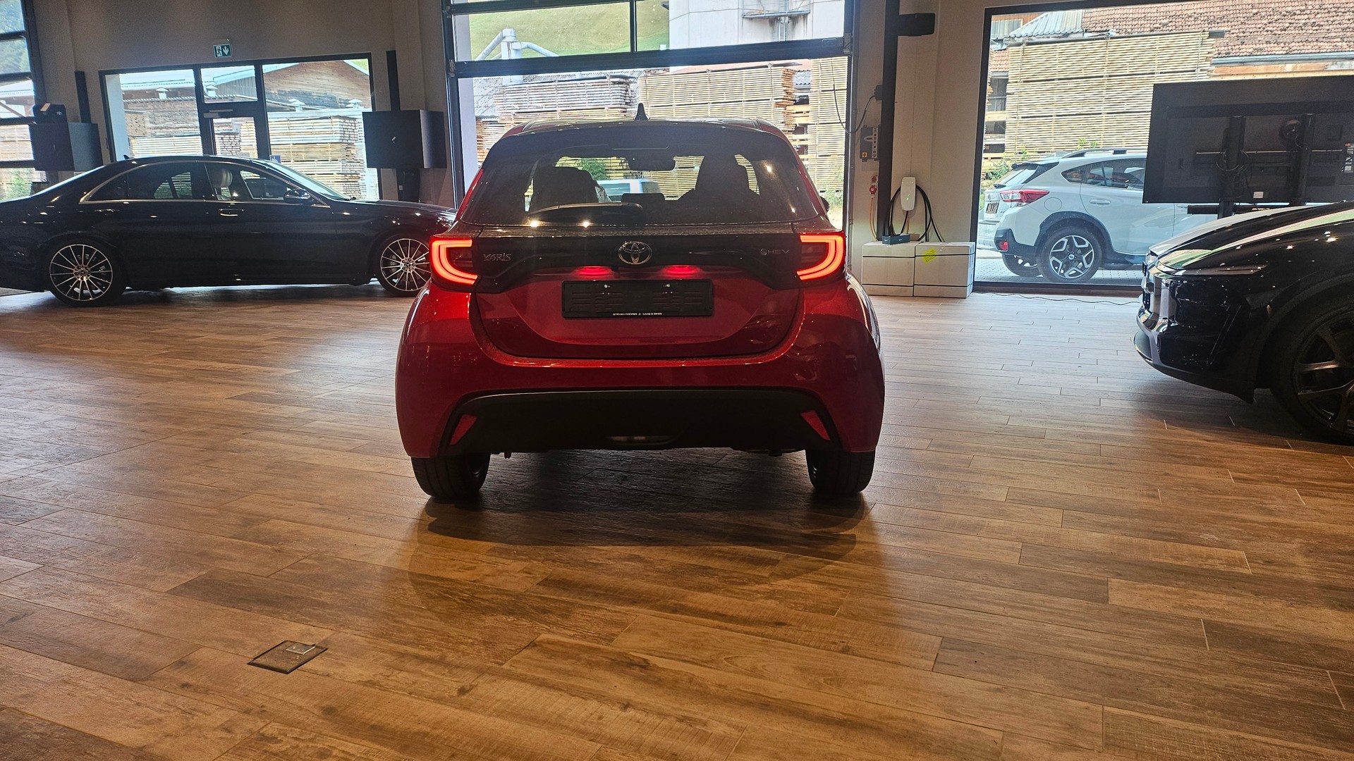 TOYOTA Yaris 1.5 Teamplayer e-CVT🔥🔥🔥-image-10