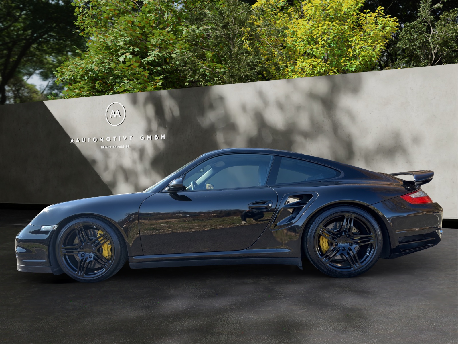 PORSCHE 911 Turbo-showroom-element-3