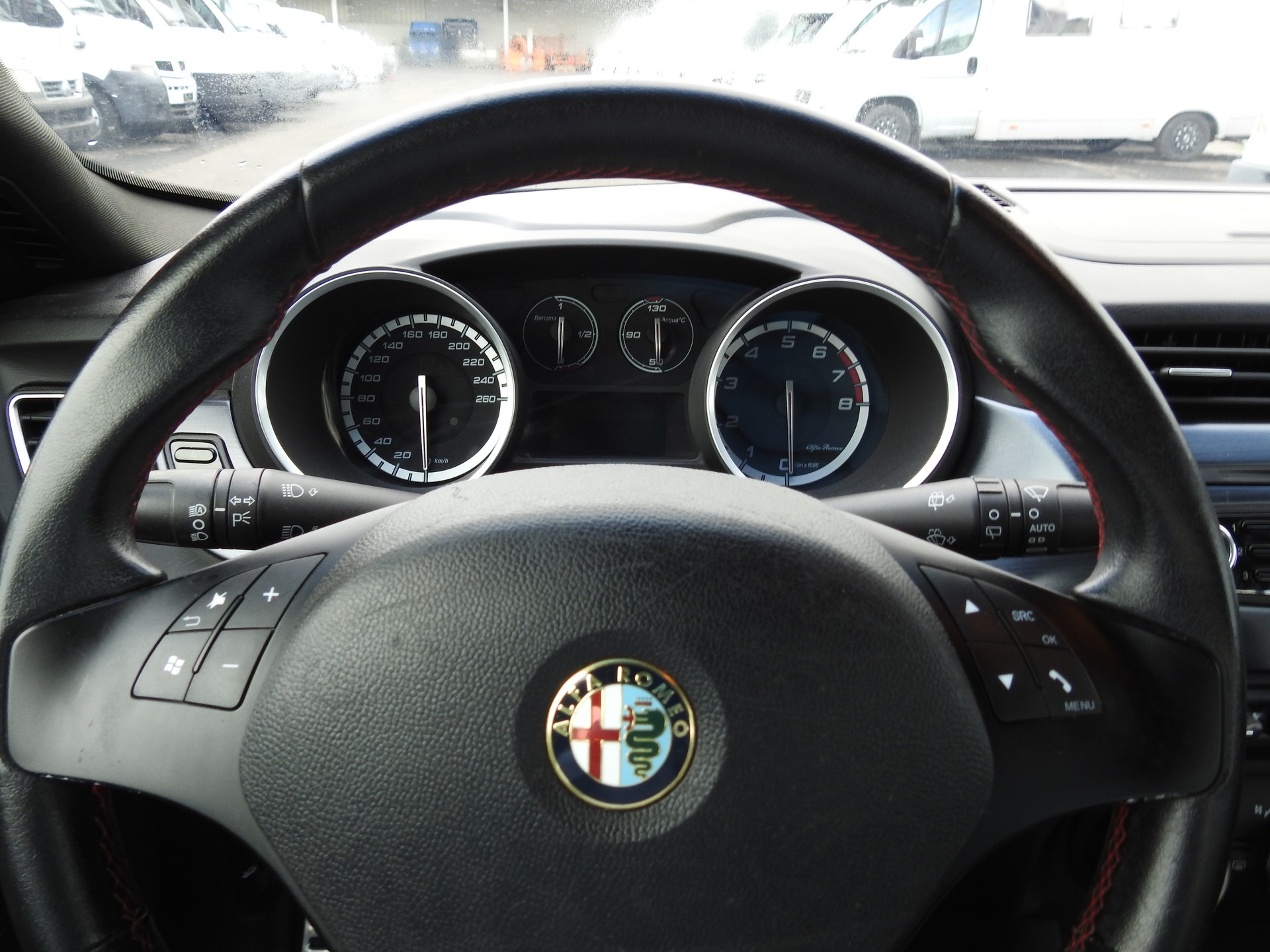 ALFA ROMEO Giulietta 1.4 T Distinctive-image-27
