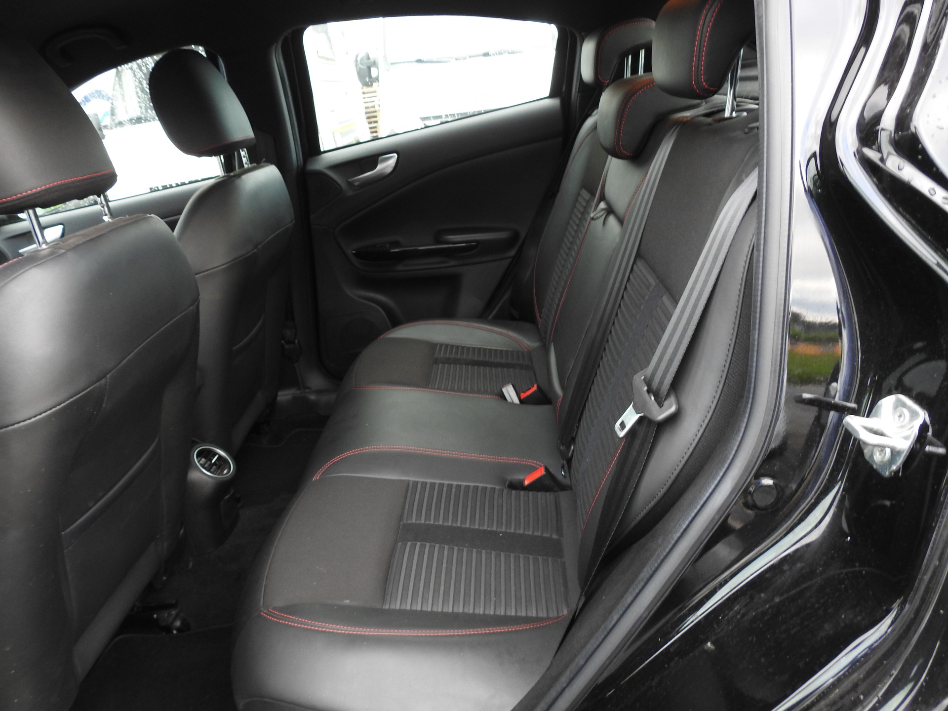 ALFA ROMEO Giulietta 1.4 T Distinctive-image-13