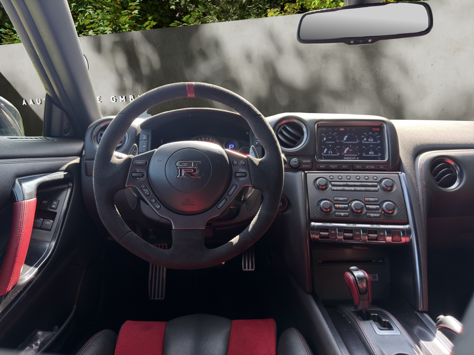 NISSAN GT-R Nismo-image-12