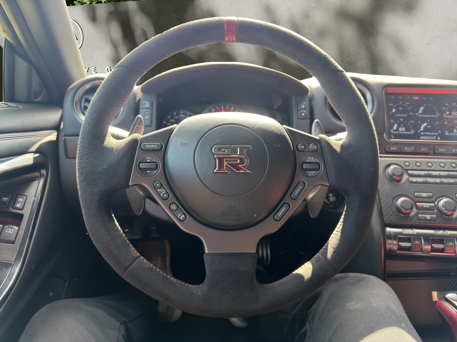 NISSAN GT-R Nismo-image-10