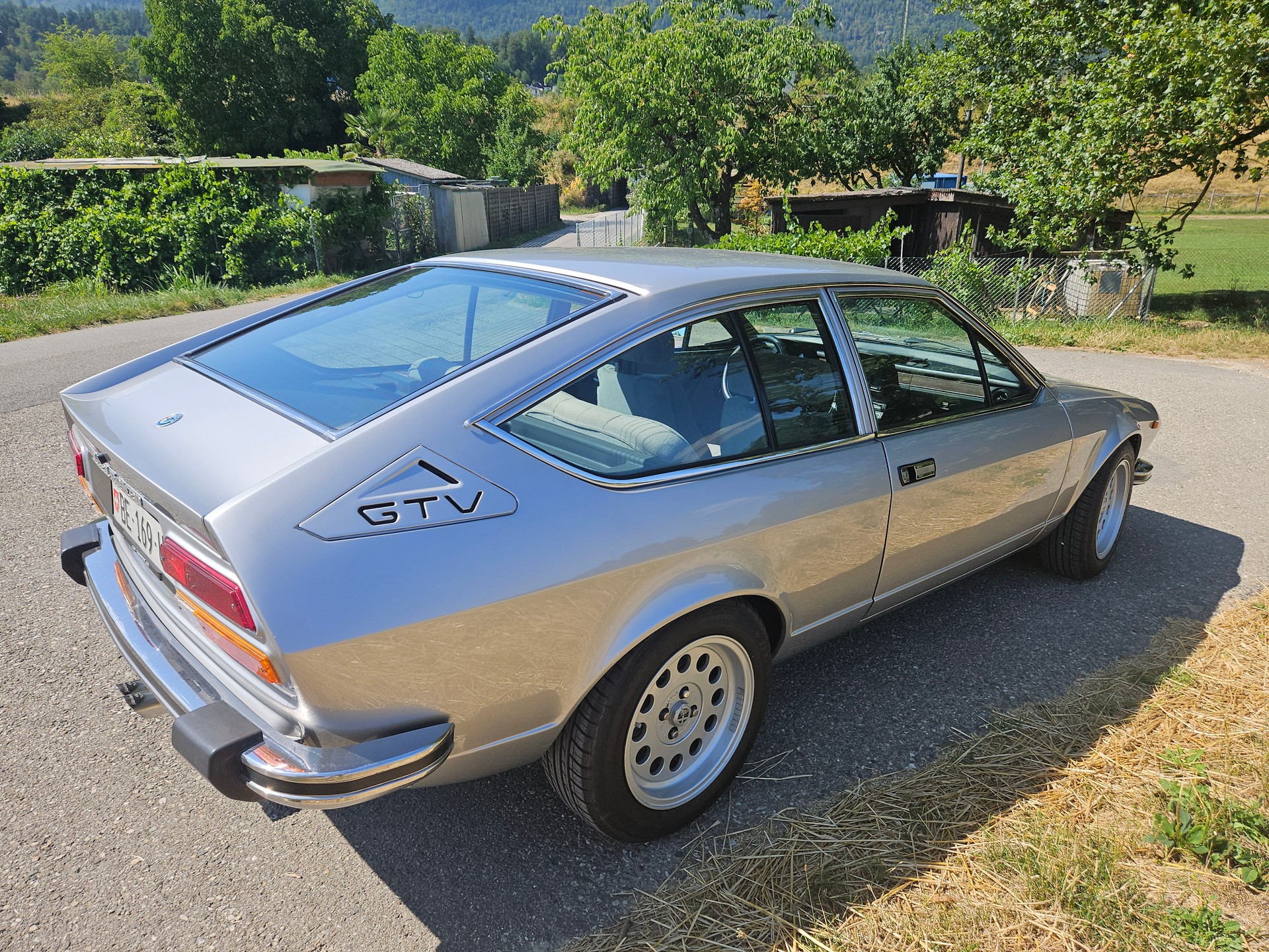 ALFA ROMEO GTV 2.0-image-2