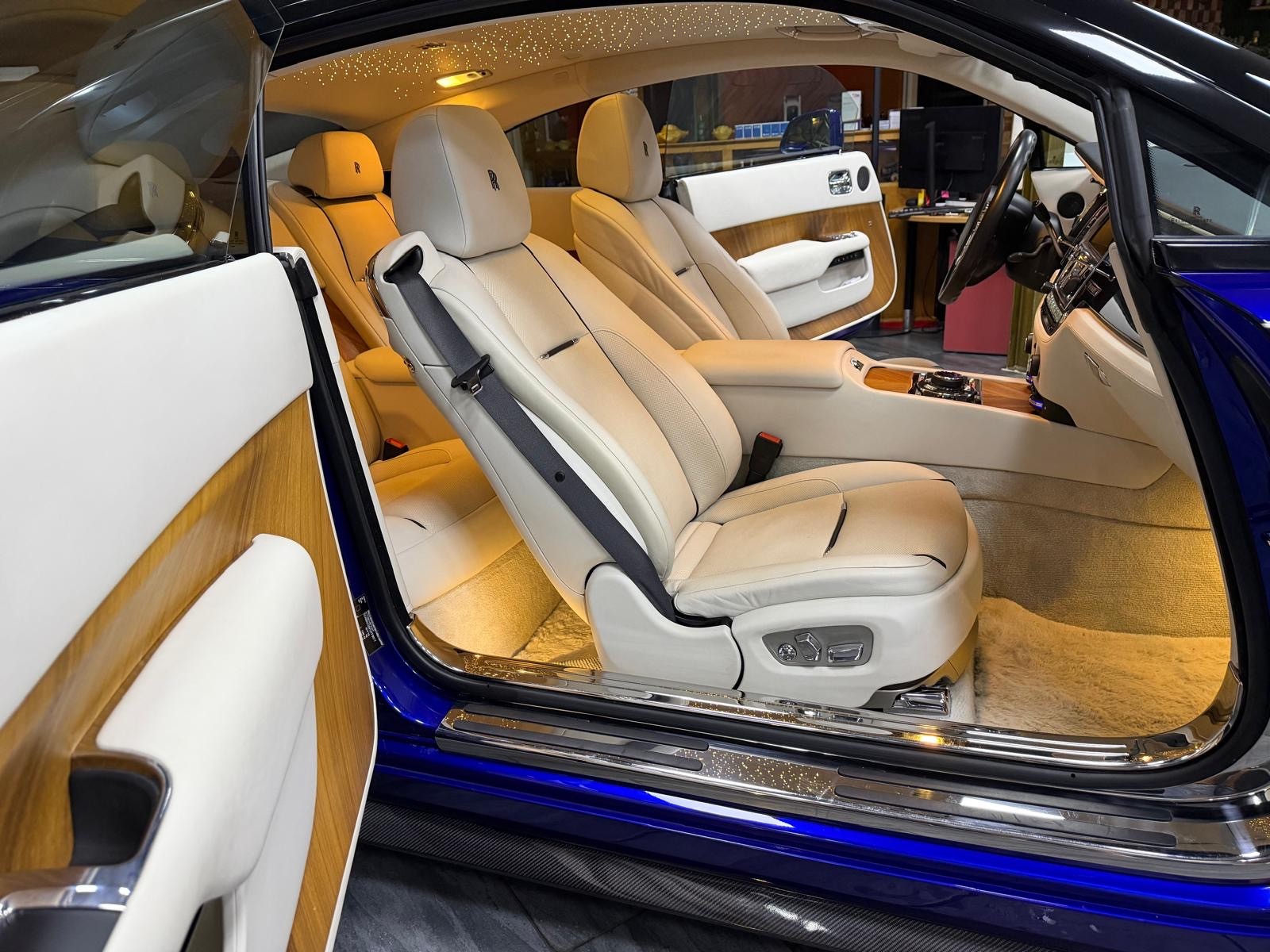 ROLLS-ROYCE Wraith 6.6 V12-image-13