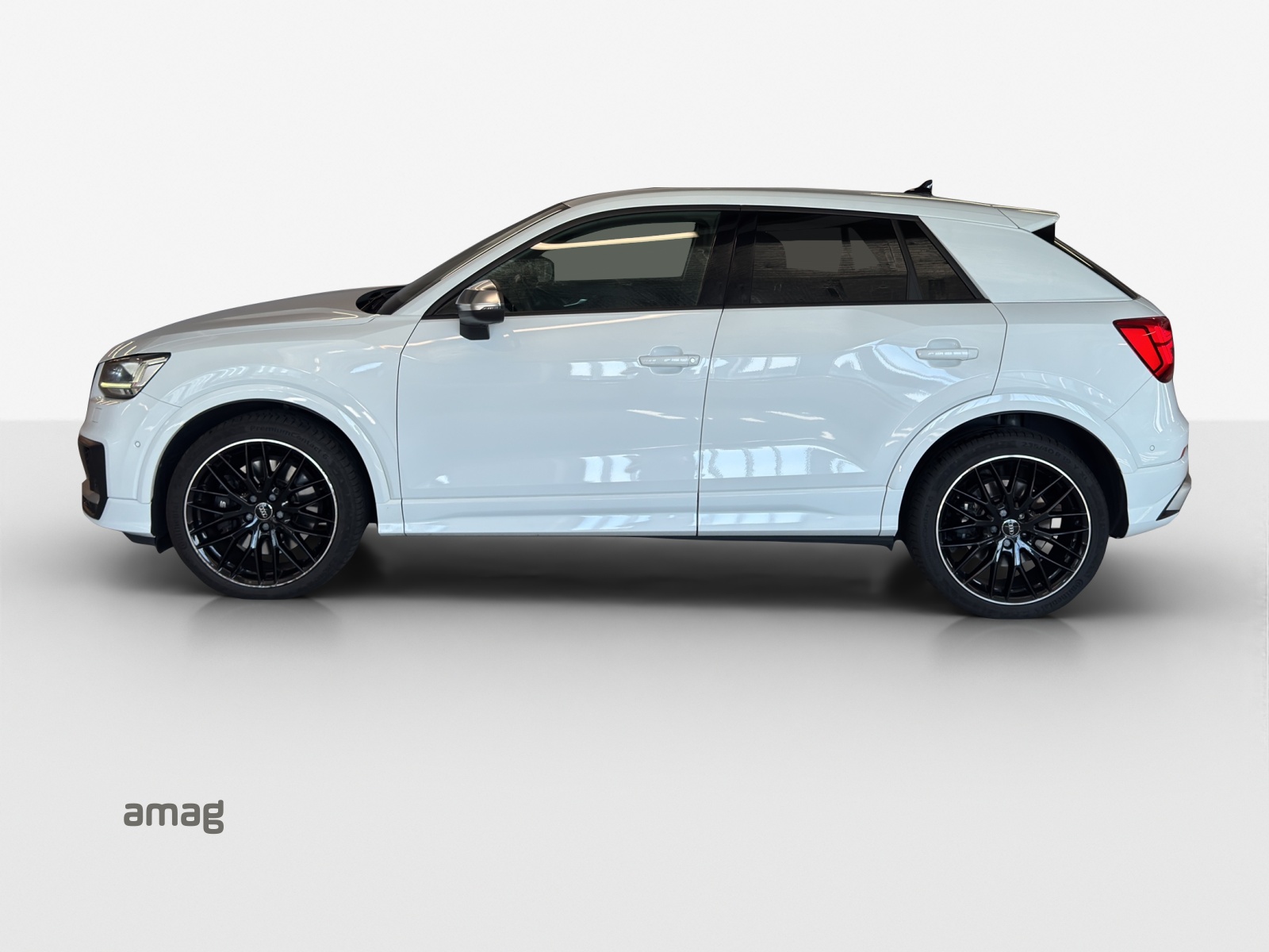 AUDI SQ2 TFSI quattro S-tronic-showroom-element-1