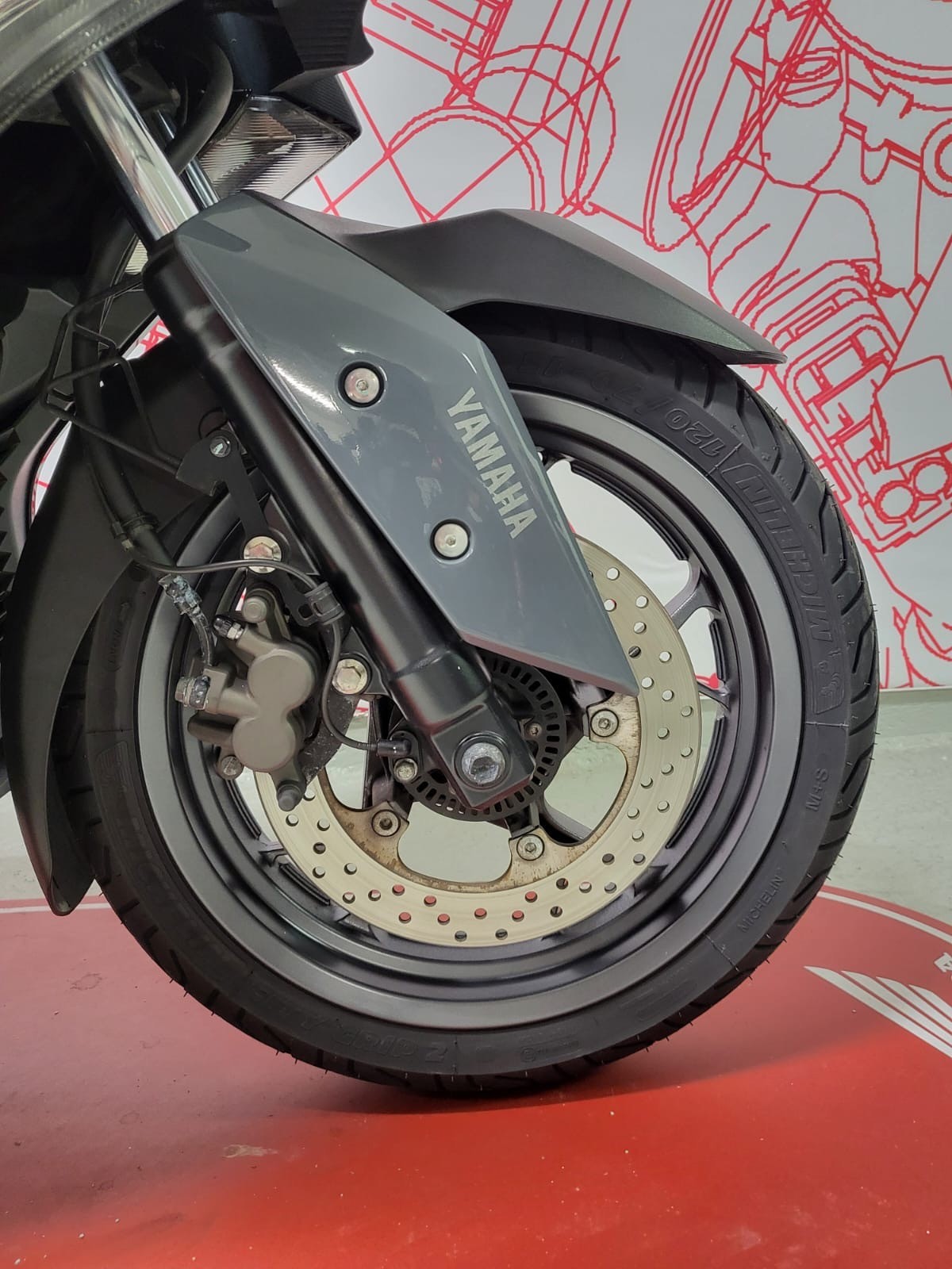 YAMAHA X-Max 300 Tech Max-image-3