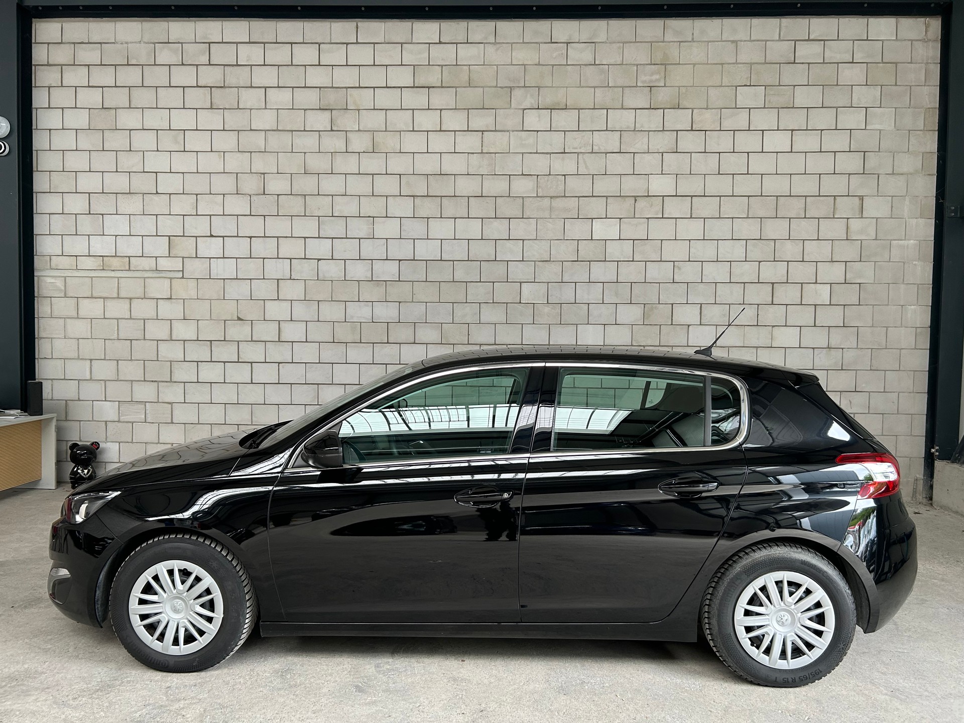 PEUGEOT 308 1.2 THP Allure