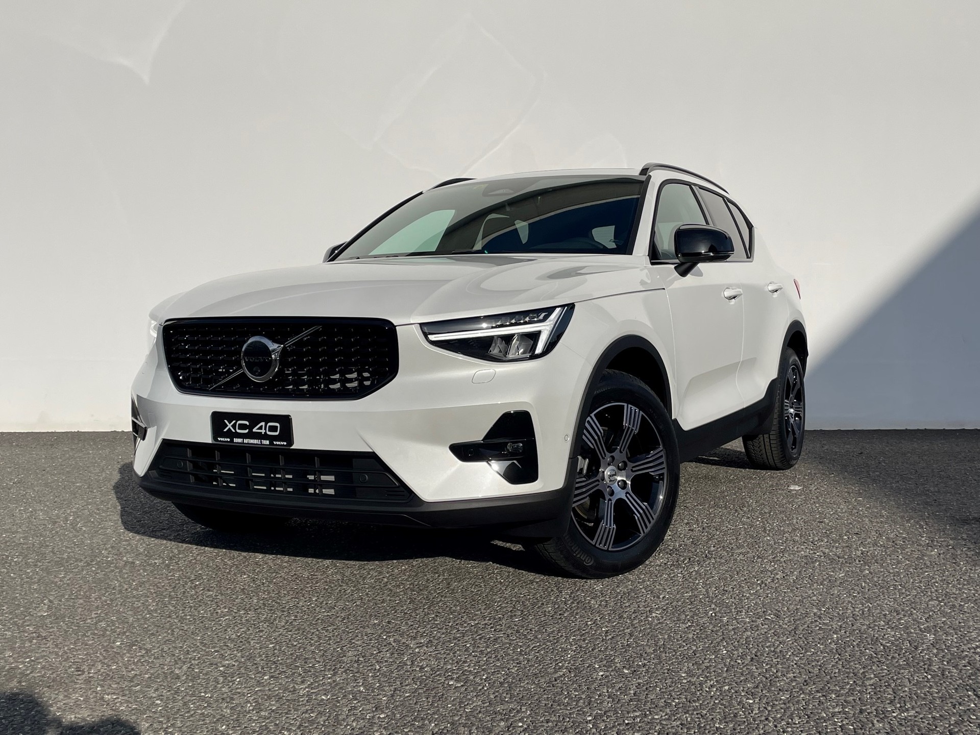 VOLVO XC40 2.0 B5 MH Ultimate Dark AWD