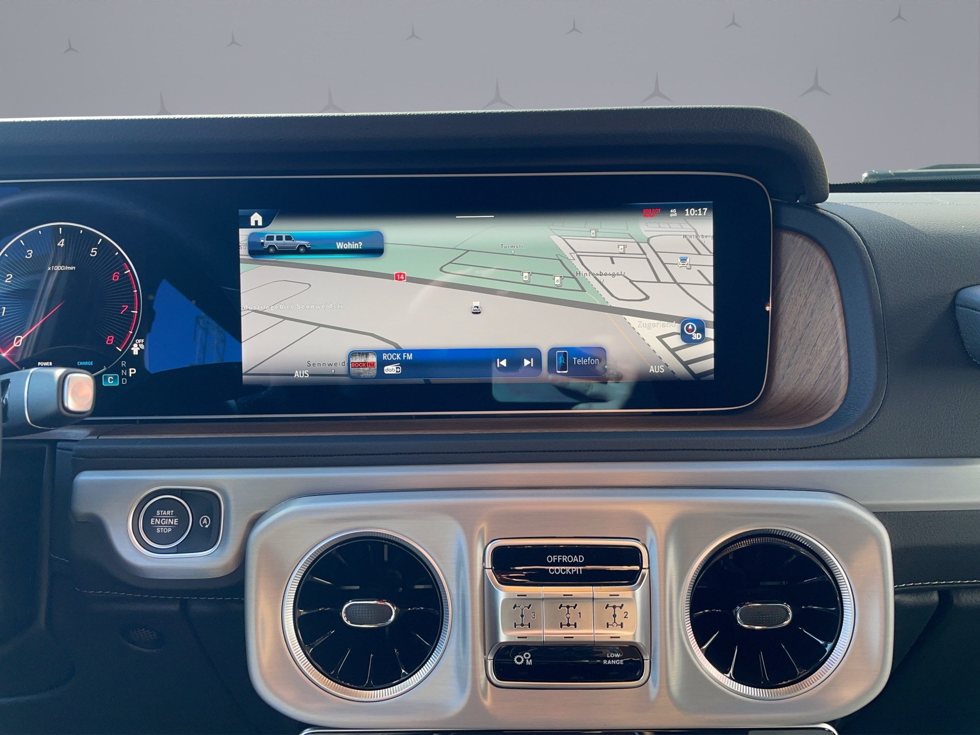 MERCEDES-BENZ G 500-image-15