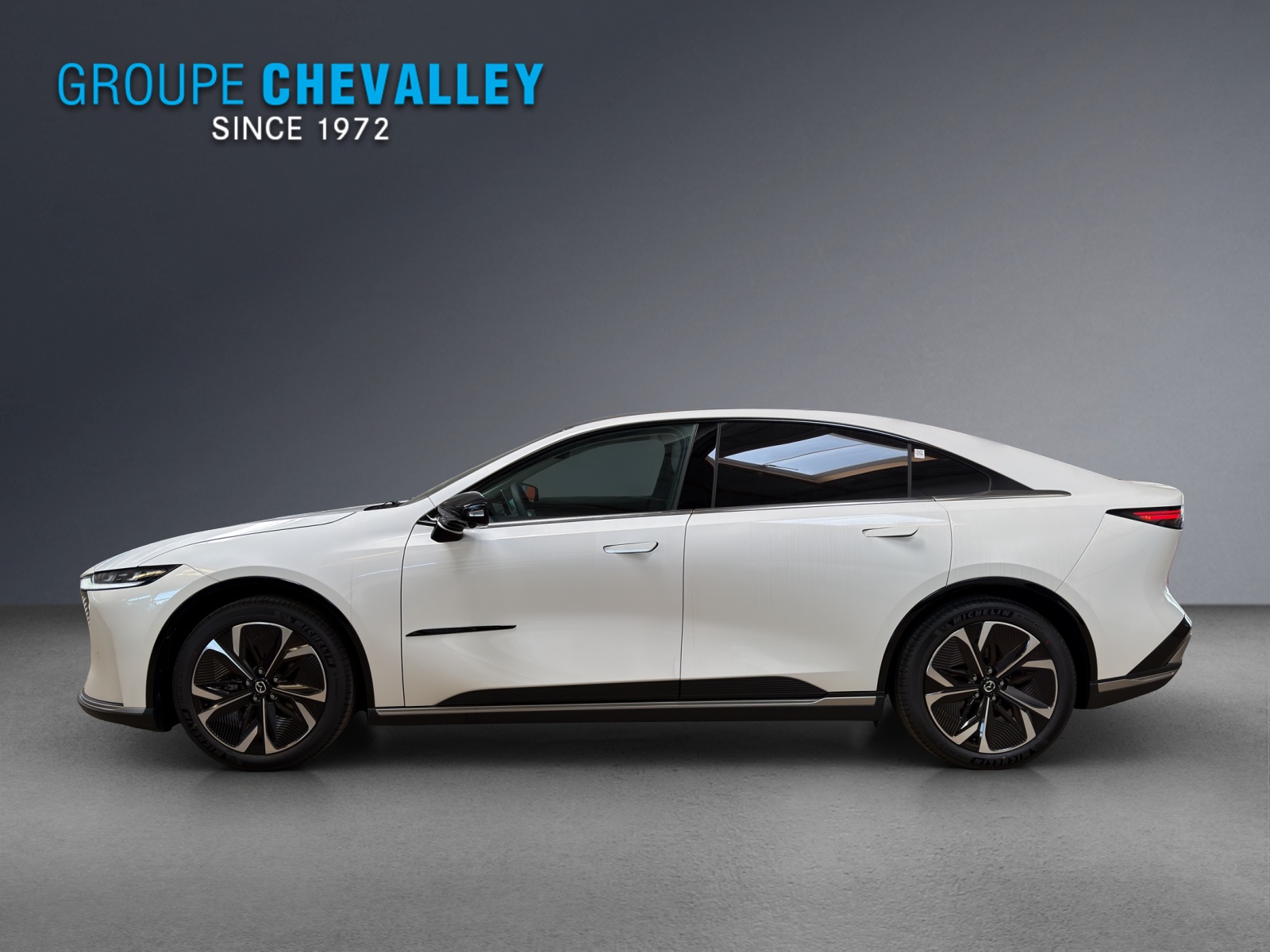 MAZDA 6e 258 69kWh Takumi-showroom-element-2