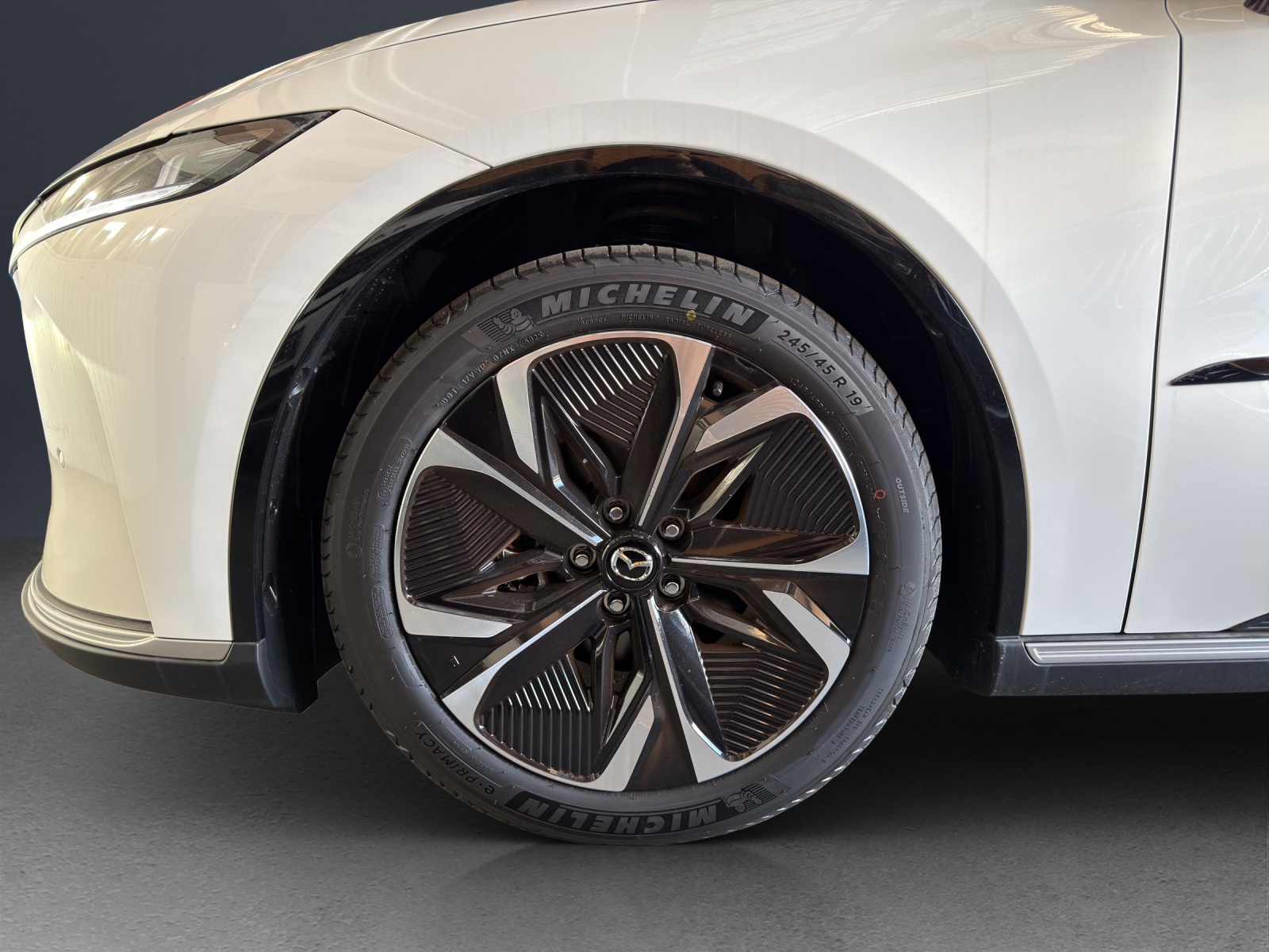 MAZDA 6e 258 69kWh Takumi-image-5