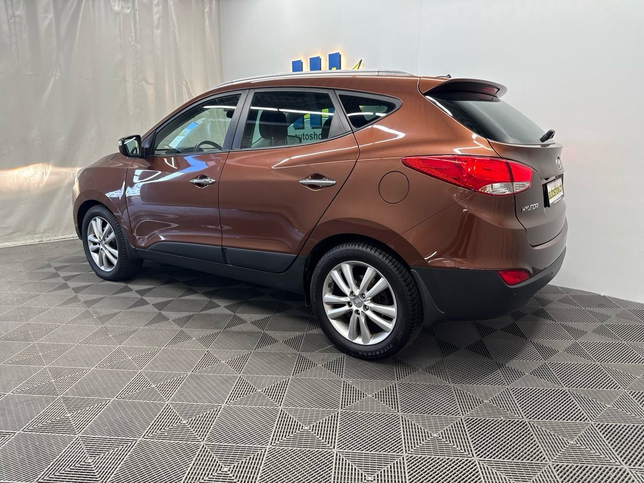 HYUNDAI iX35 2.0 CRDi Luxury Plus 4WD-showroom-element-1