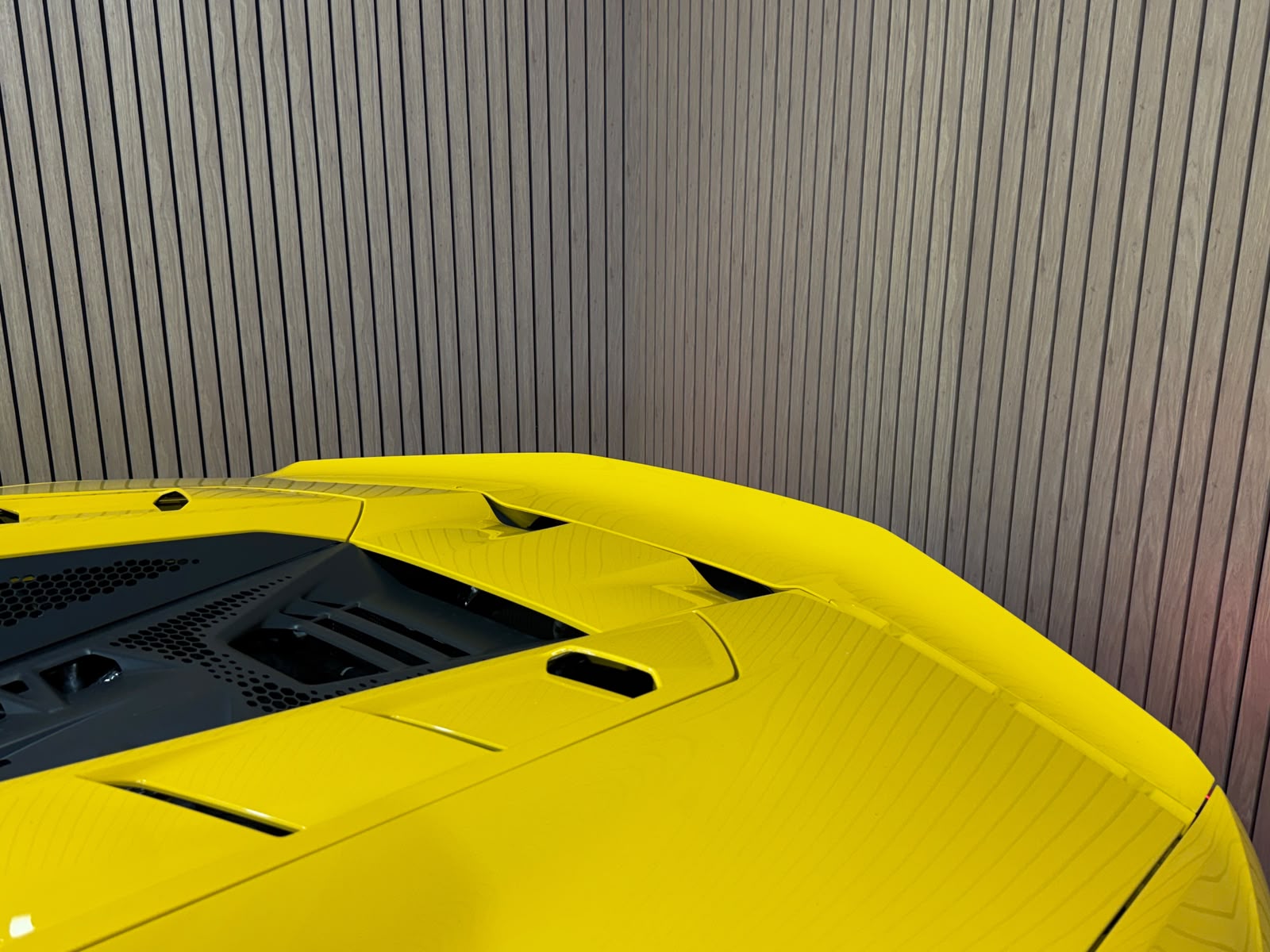 LAMBORGHINI Temerario HPEV *Giallo Auge*-image-6
