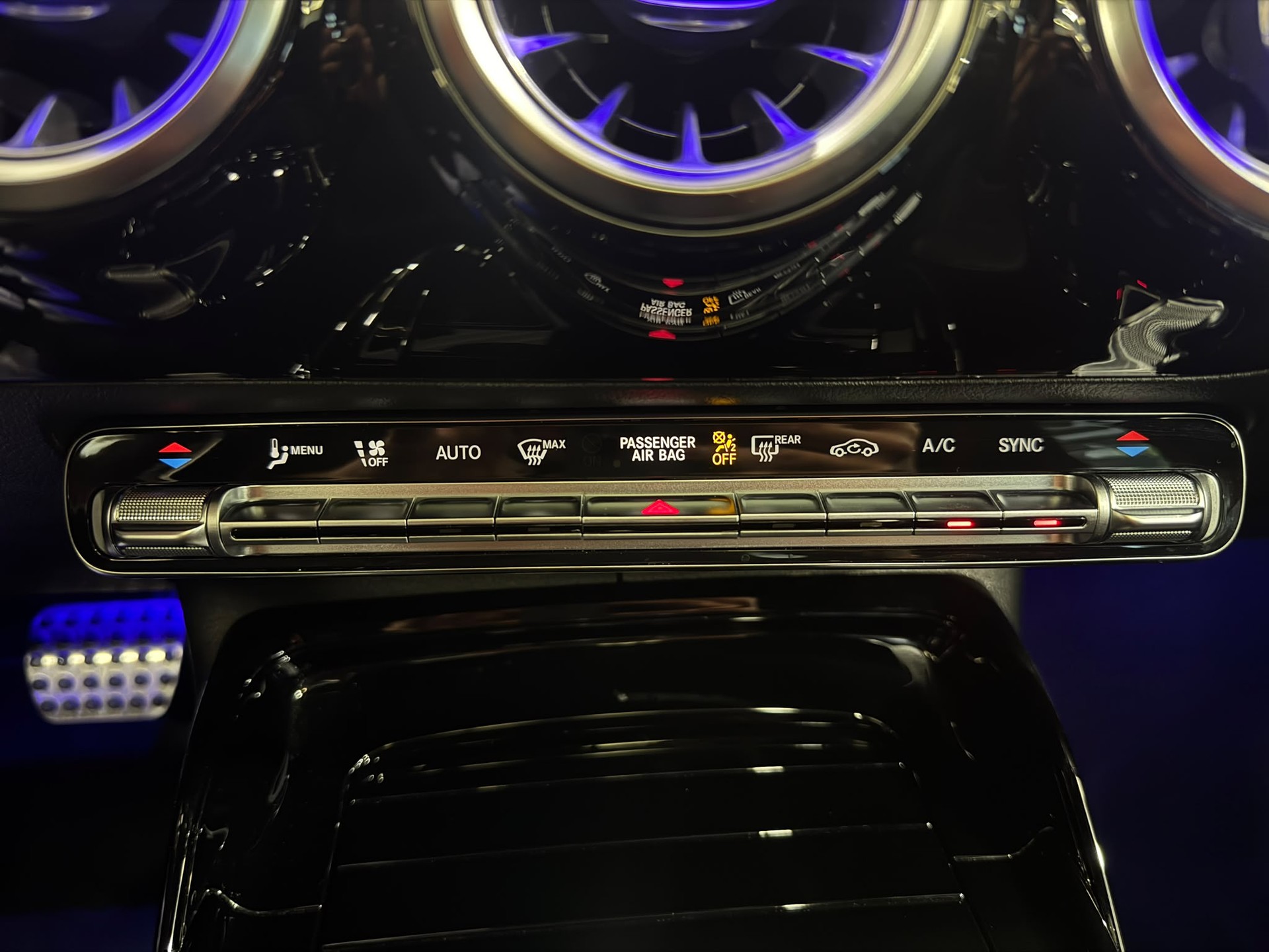 MERCEDES-BENZ CLA 45 S AMG 4Matic+ 8G-DCT-image-19
