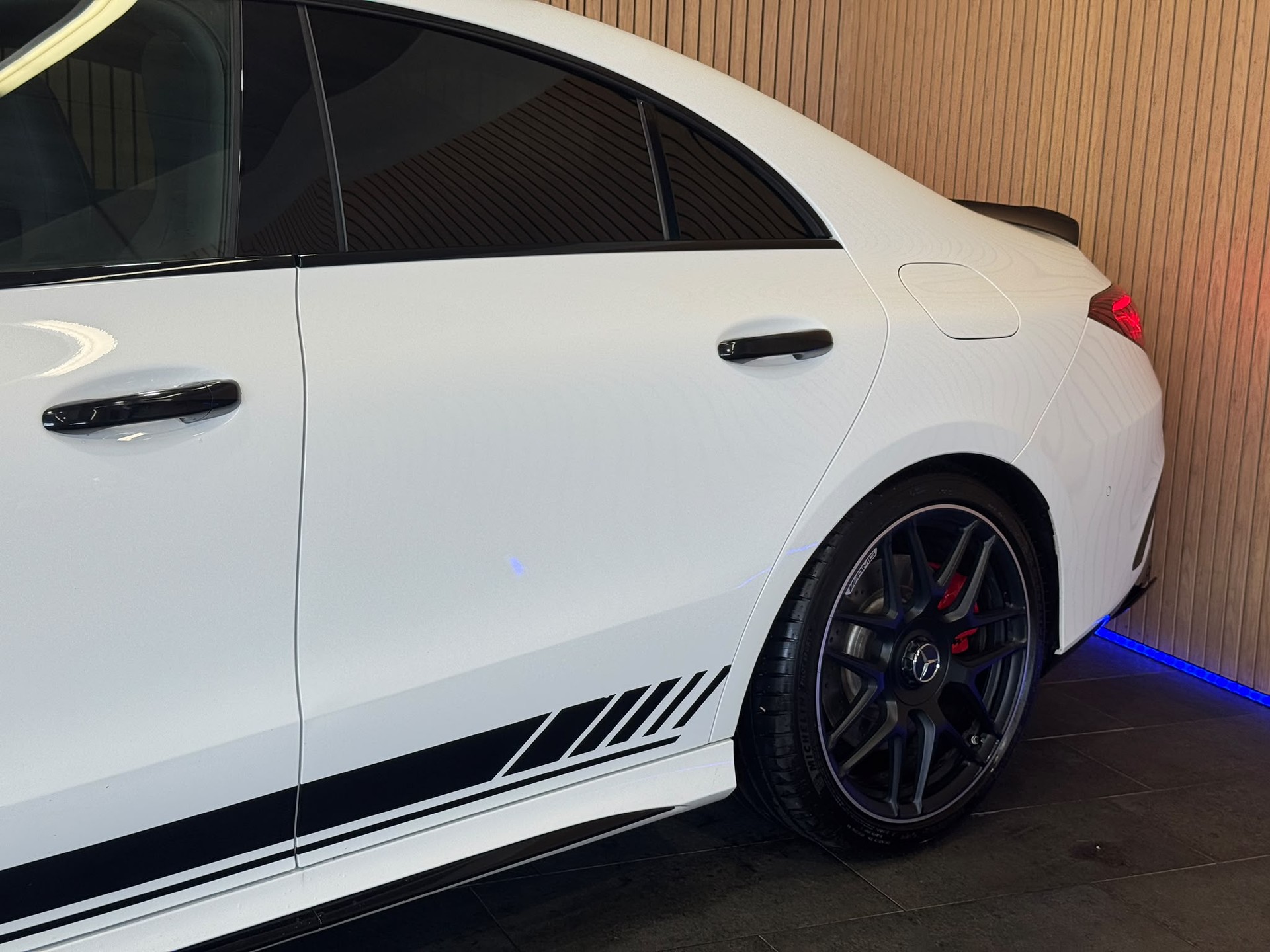 MERCEDES-BENZ CLA 45 S AMG 4Matic+ 8G-DCT-image-5
