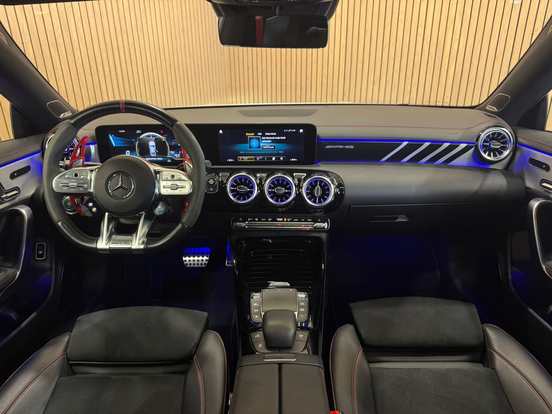 MERCEDES-BENZ CLA 45 S AMG 4Matic+ 8G-DCT-image-10