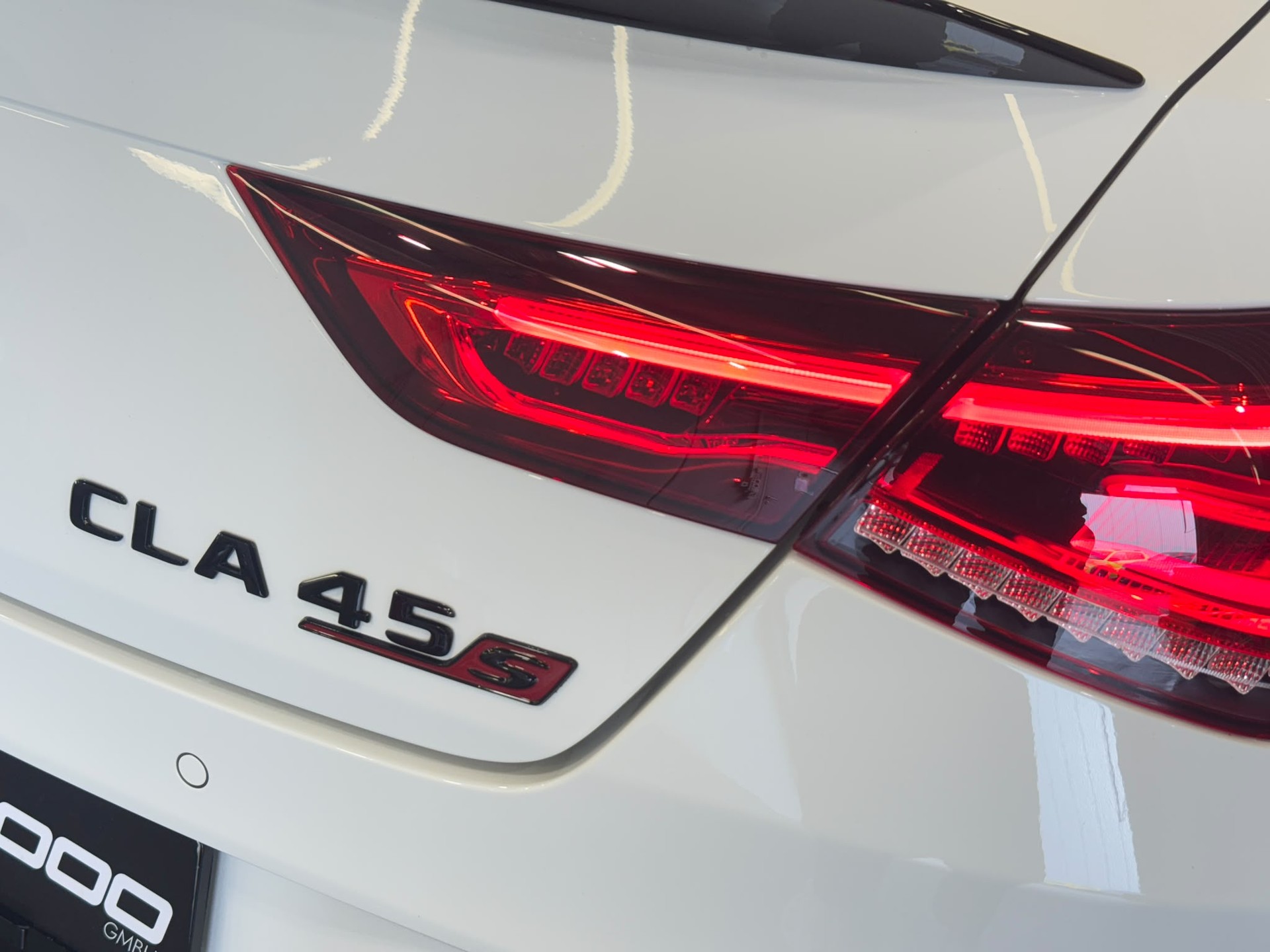 MERCEDES-BENZ CLA 45 S AMG 4Matic+ 8G-DCT-image-8