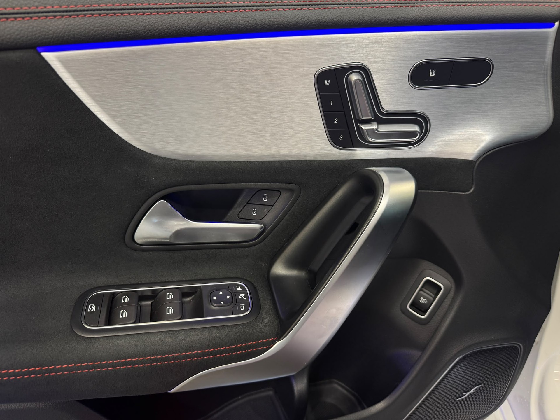 MERCEDES-BENZ CLA 45 S AMG 4Matic+ 8G-DCT-image-11