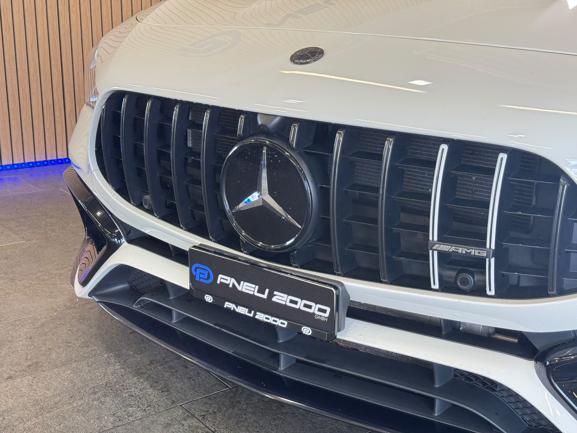 MERCEDES-BENZ CLA 45 S AMG 4Matic+ 8G-DCT-image-4