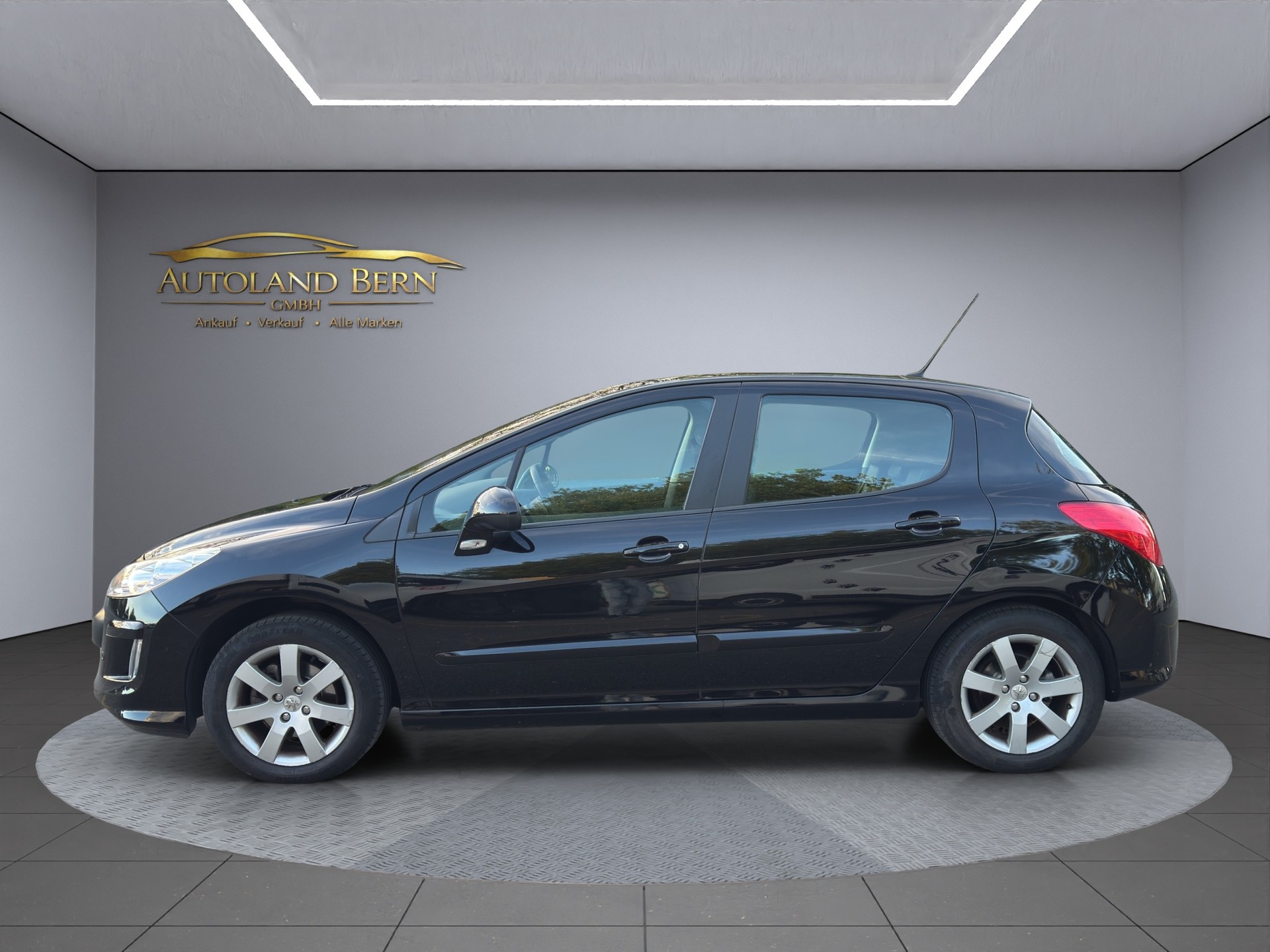 PEUGEOT 308 1.6 16V Exklusive Automatic-showroom-element-3