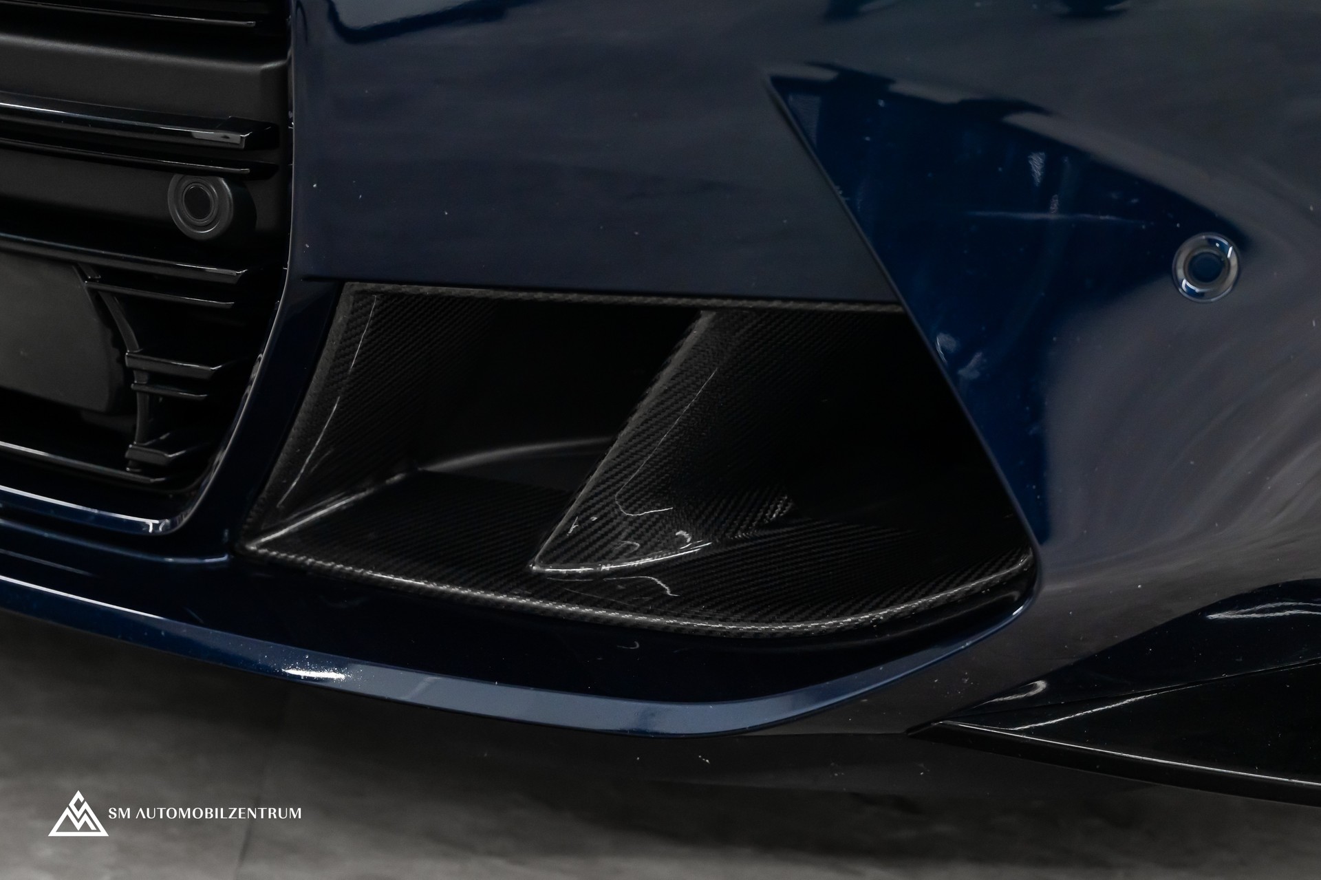 BMW M4 Competition xDrive Coupé / CH / Werksgarantie / Carbon Exterieur & Interieur / Tansanitblau / 360°-image-7