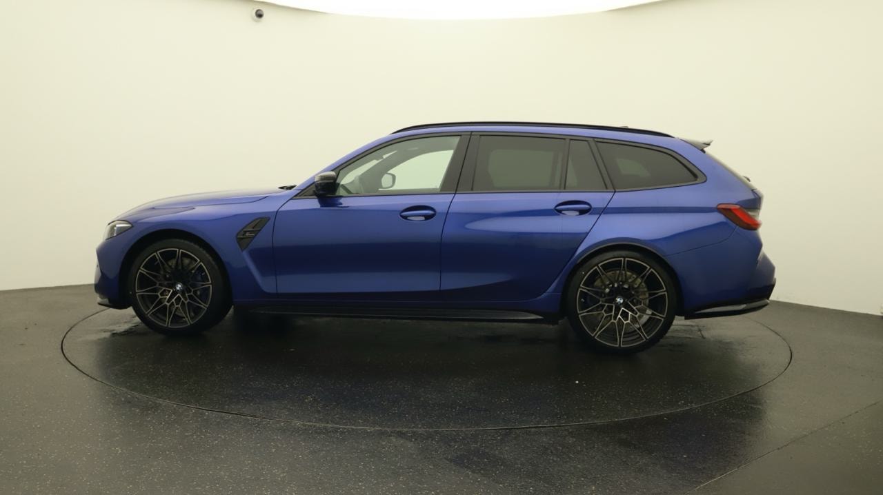 BMW M3 Touring xDrive Competition M-showroom-element-1