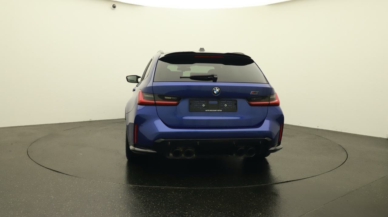 BMW M3 Touring xDrive Competition M-showroom-element-3