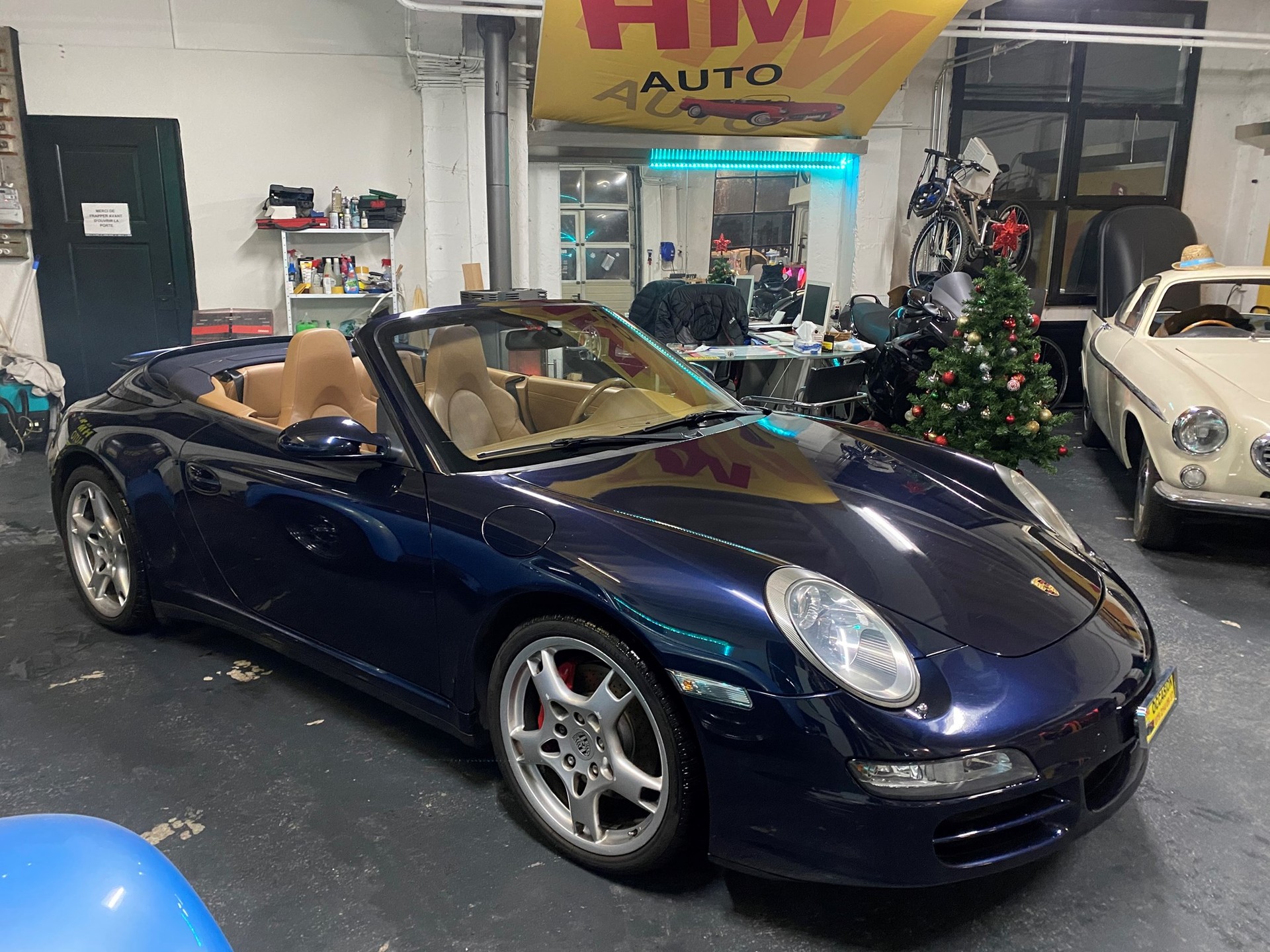 PORSCHE 911 Cabrio Carrera 4S-image-2