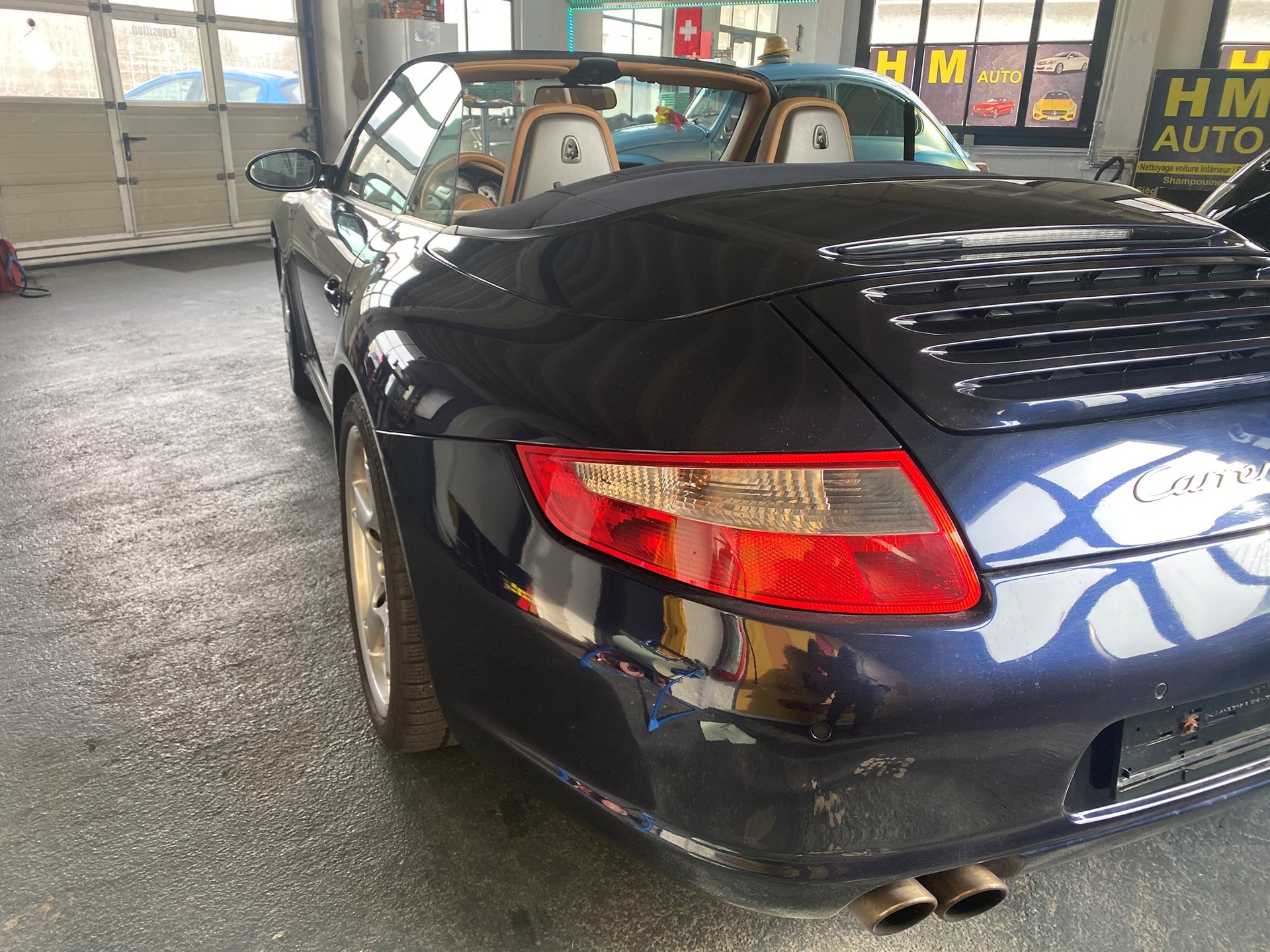 PORSCHE 911 Cabrio Carrera 4S-image-9