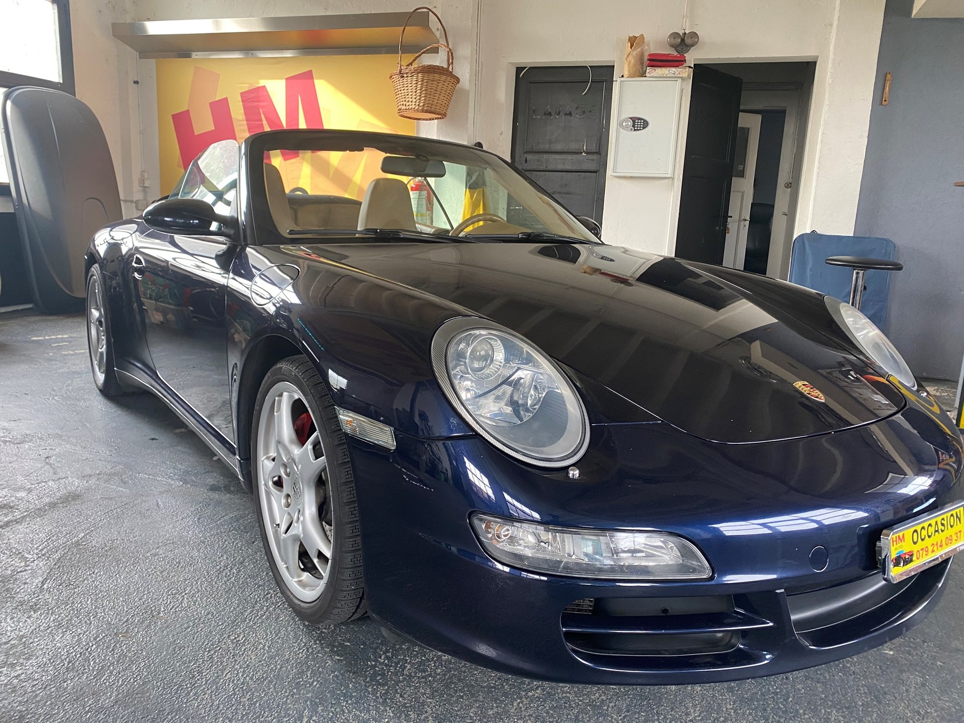 PORSCHE 911 Cabrio Carrera 4S-image-10