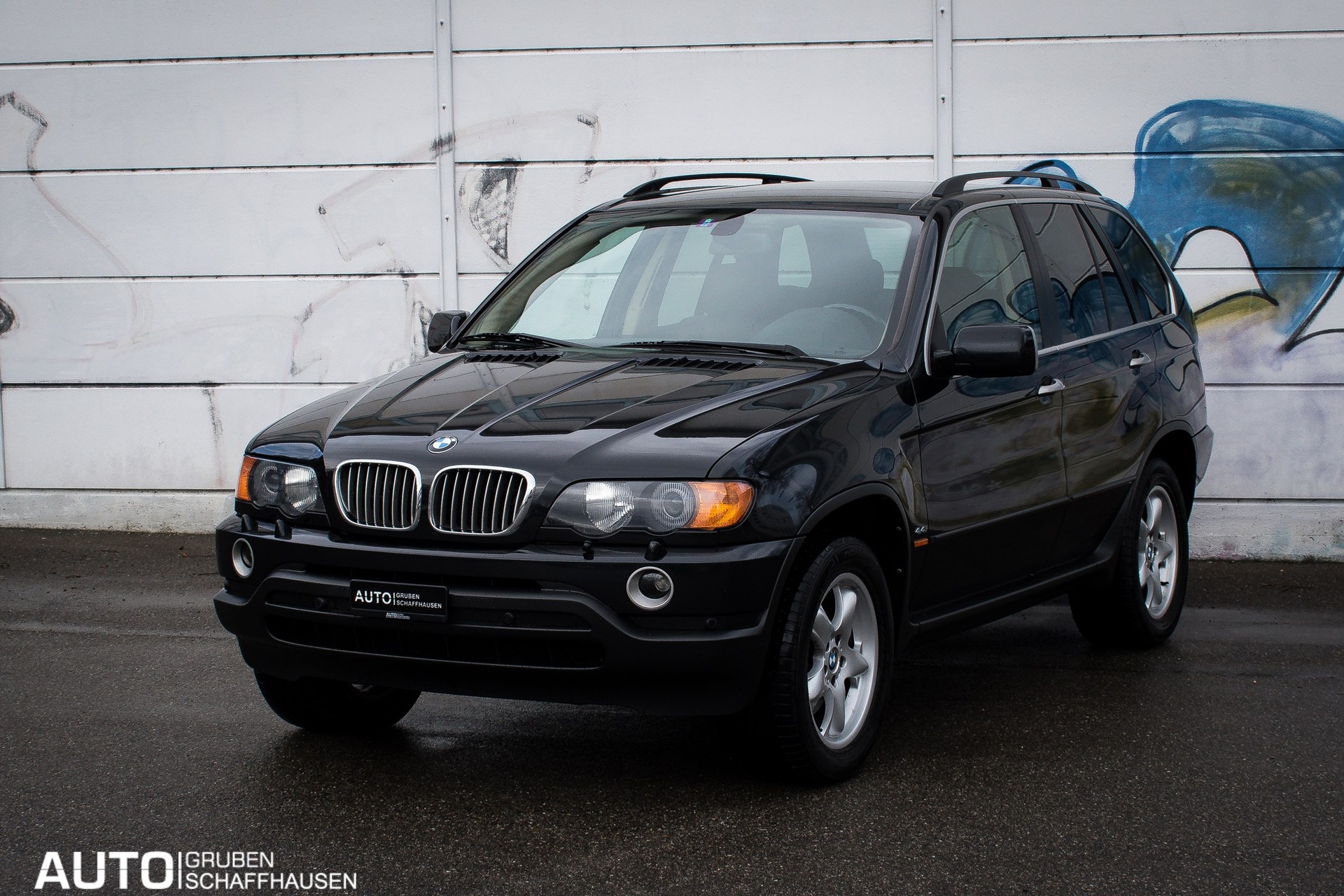 BMW X5 4.4i-showroom-element-3
