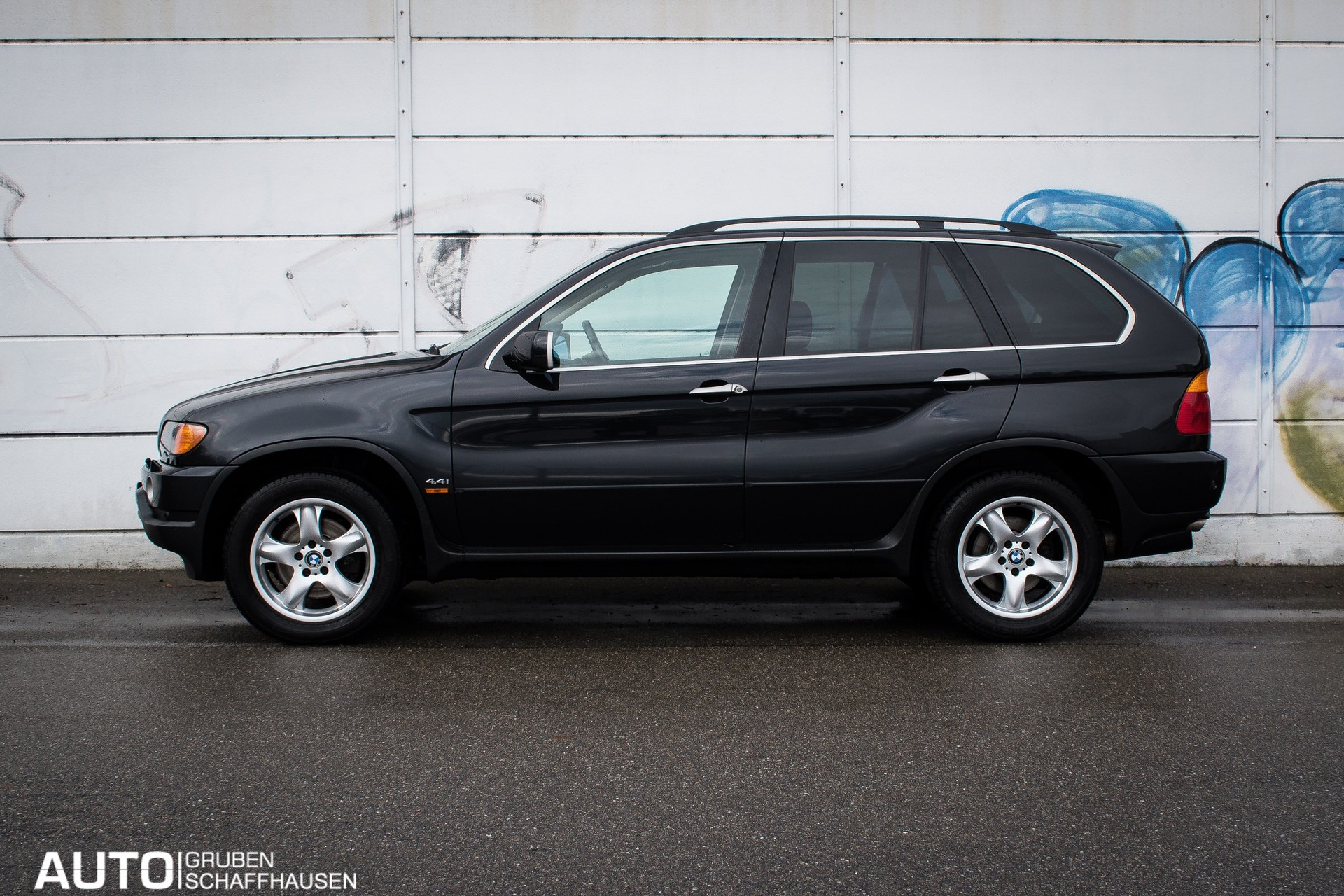 BMW X5 4.4i-image-5