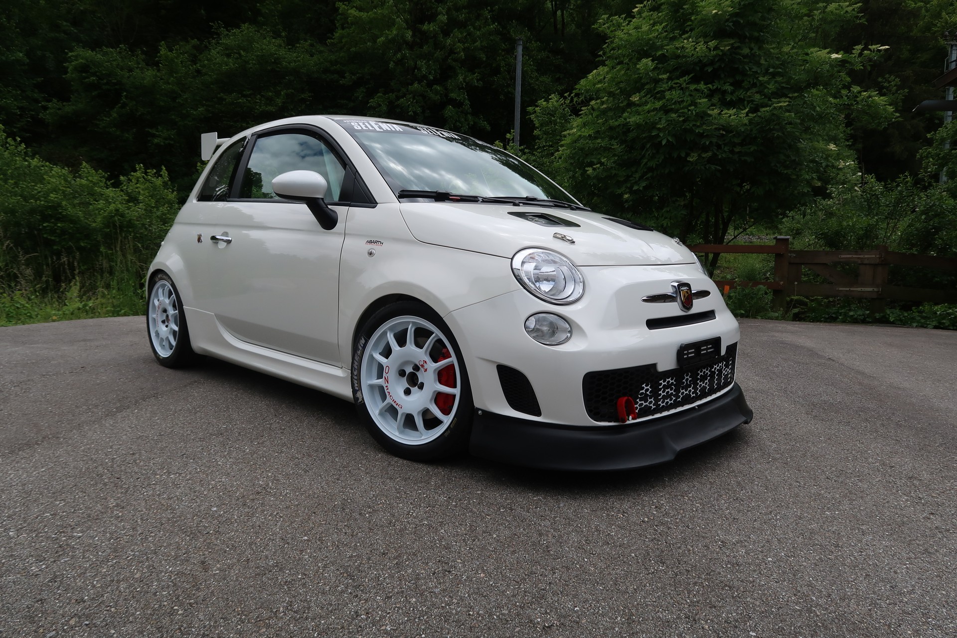 FIAT 500 Abarth Assetto Corese 1.4 Rennwagen 215 PS 1 von 49 Limited Edition-image-1