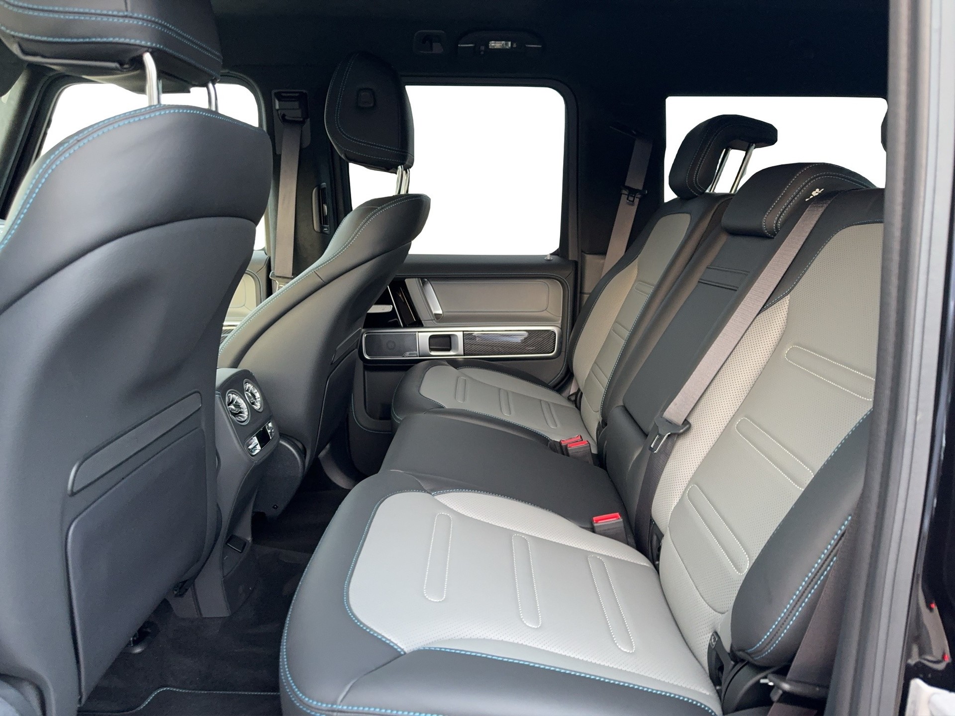 MERCEDES-BENZ G 580 EQ 116kWh-image-10