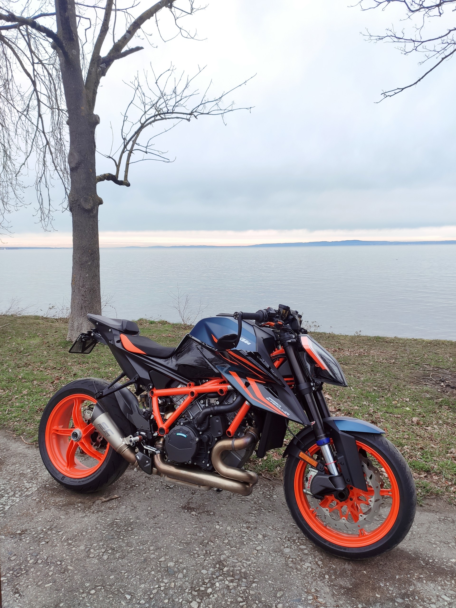 KTM 1290 Super Duke R EVO-image-1
