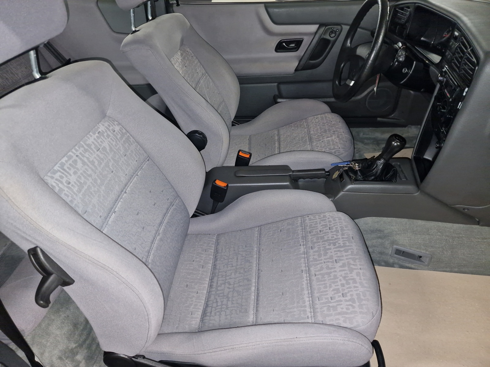 VW Corrado 2000 16V-image-8