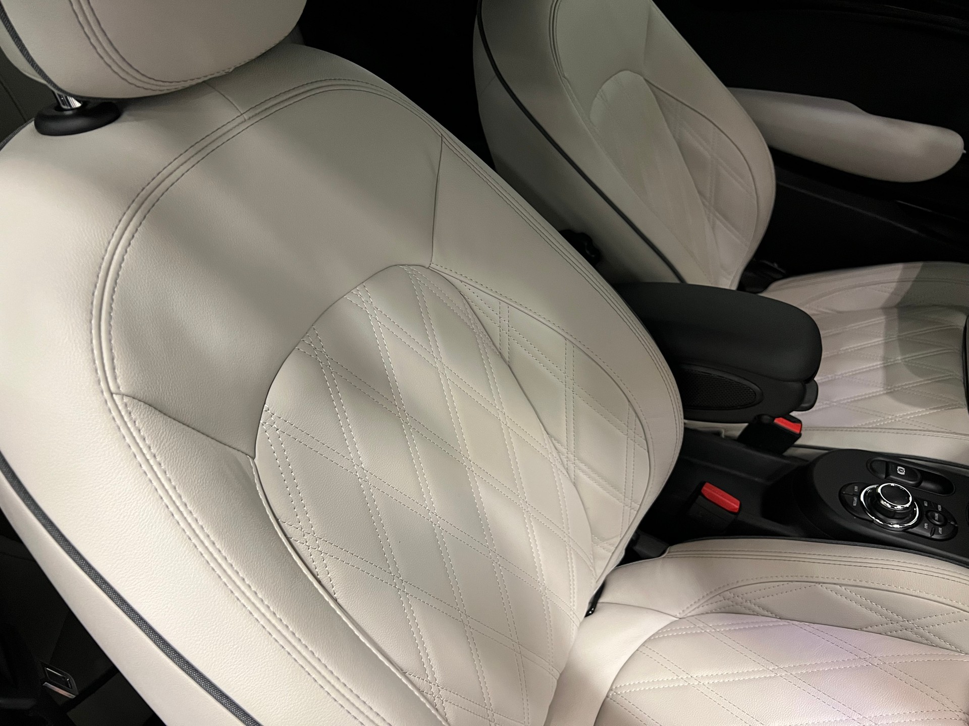 MINI Cooper Cabriolet DKG-image-22