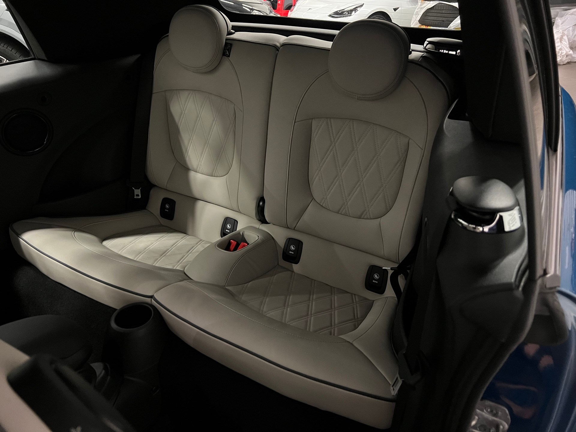 MINI Cooper Cabriolet DKG-image-24