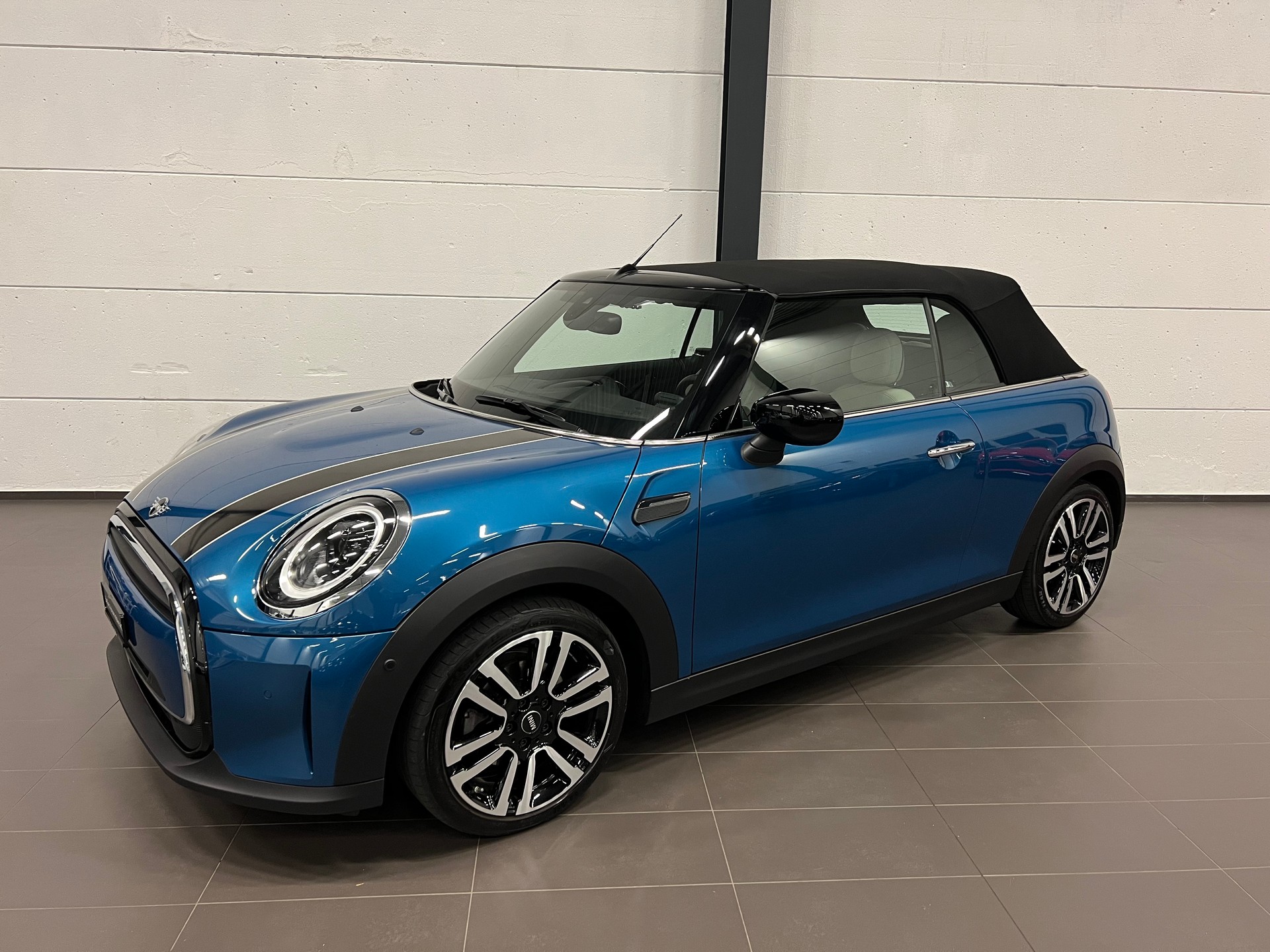 MINI Cooper Cabriolet DKG-image-4