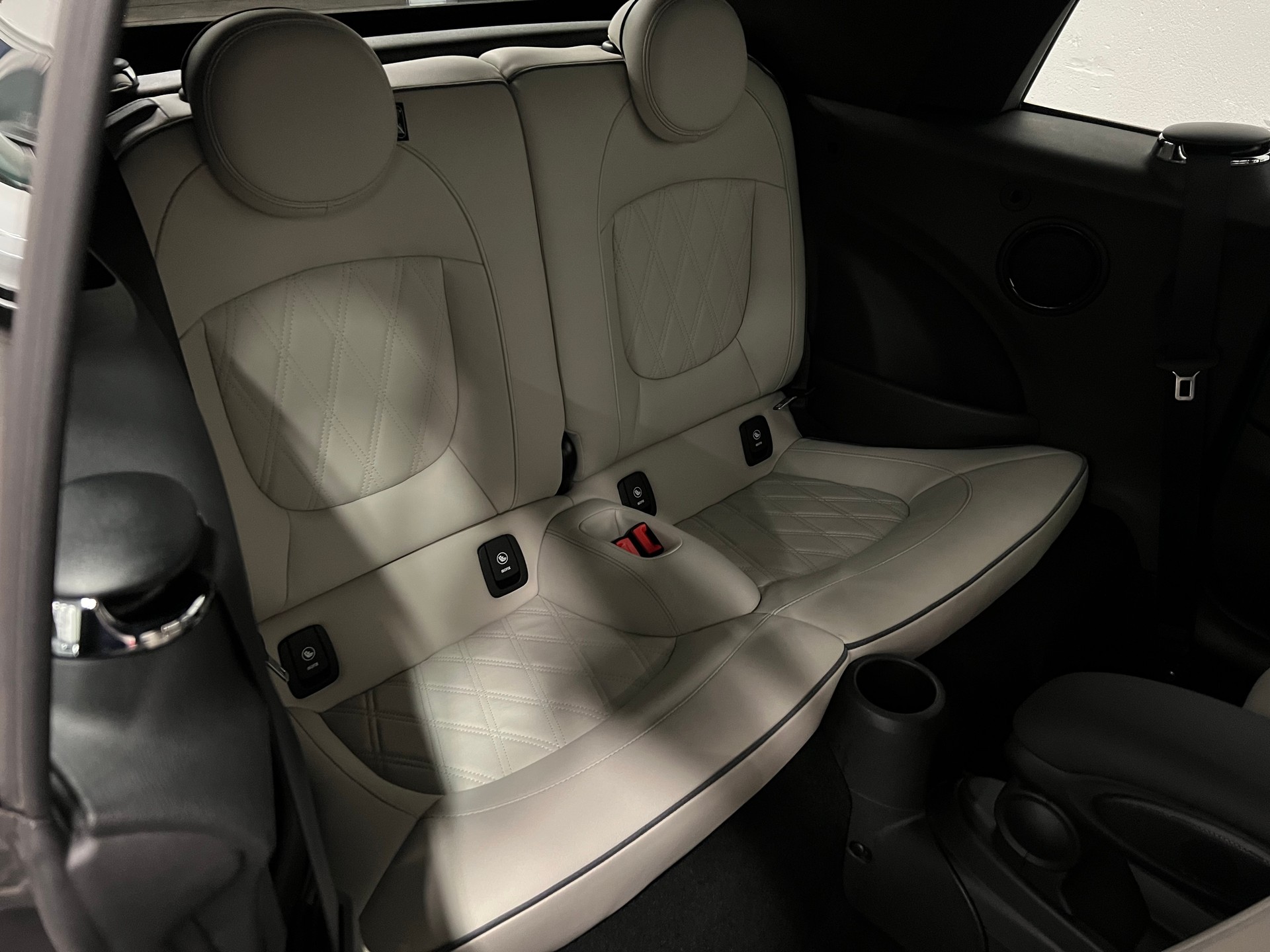 MINI Cooper Cabriolet DKG-image-23