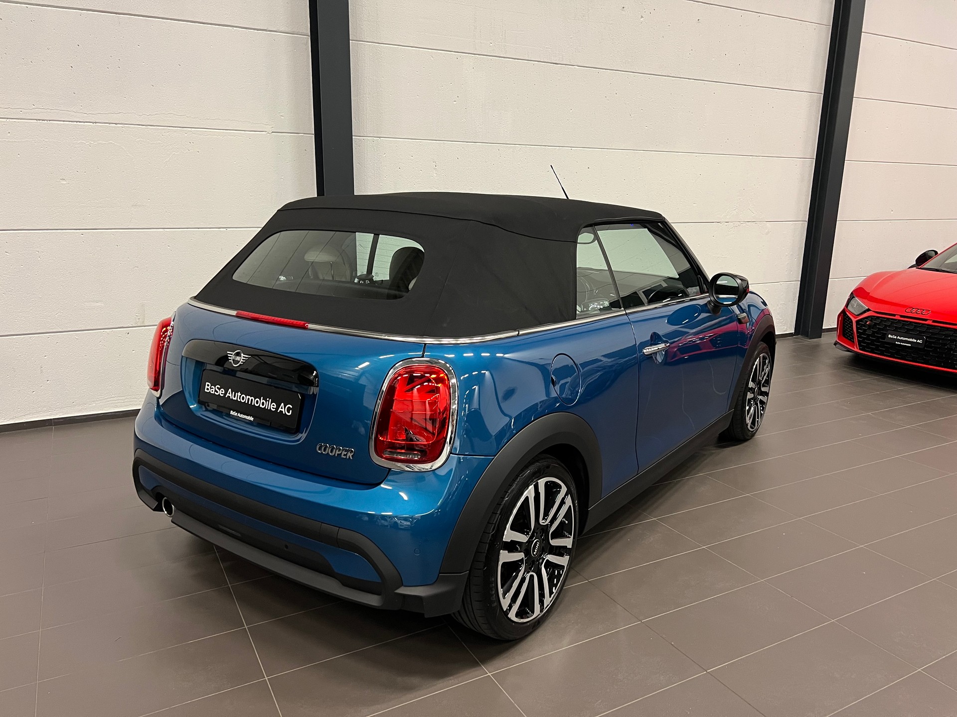 MINI Cooper Cabriolet DKG-image-11