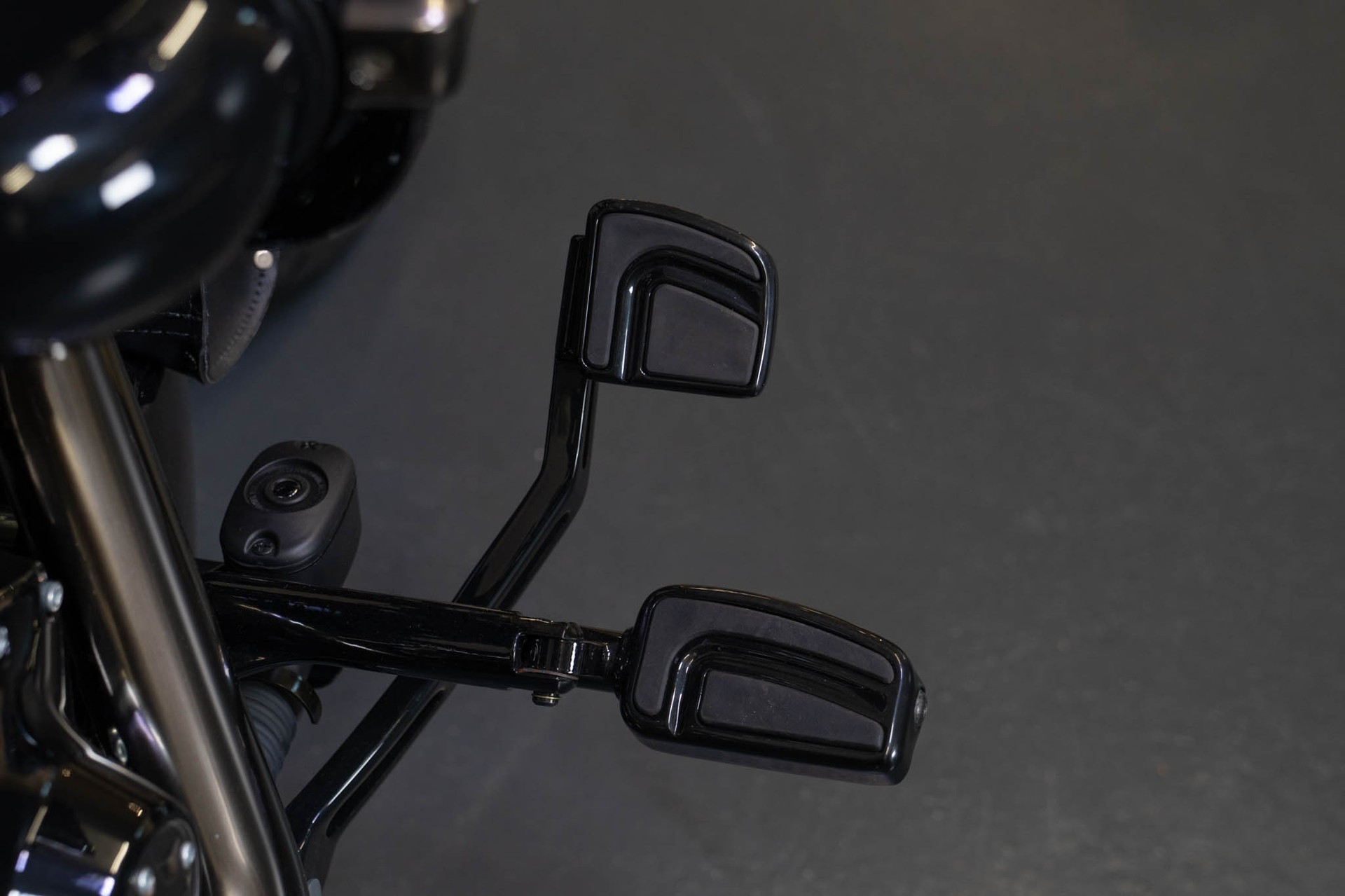 HARLEY-DAVIDSON FXSE Breakout Pro Street CVO ABS-image-8