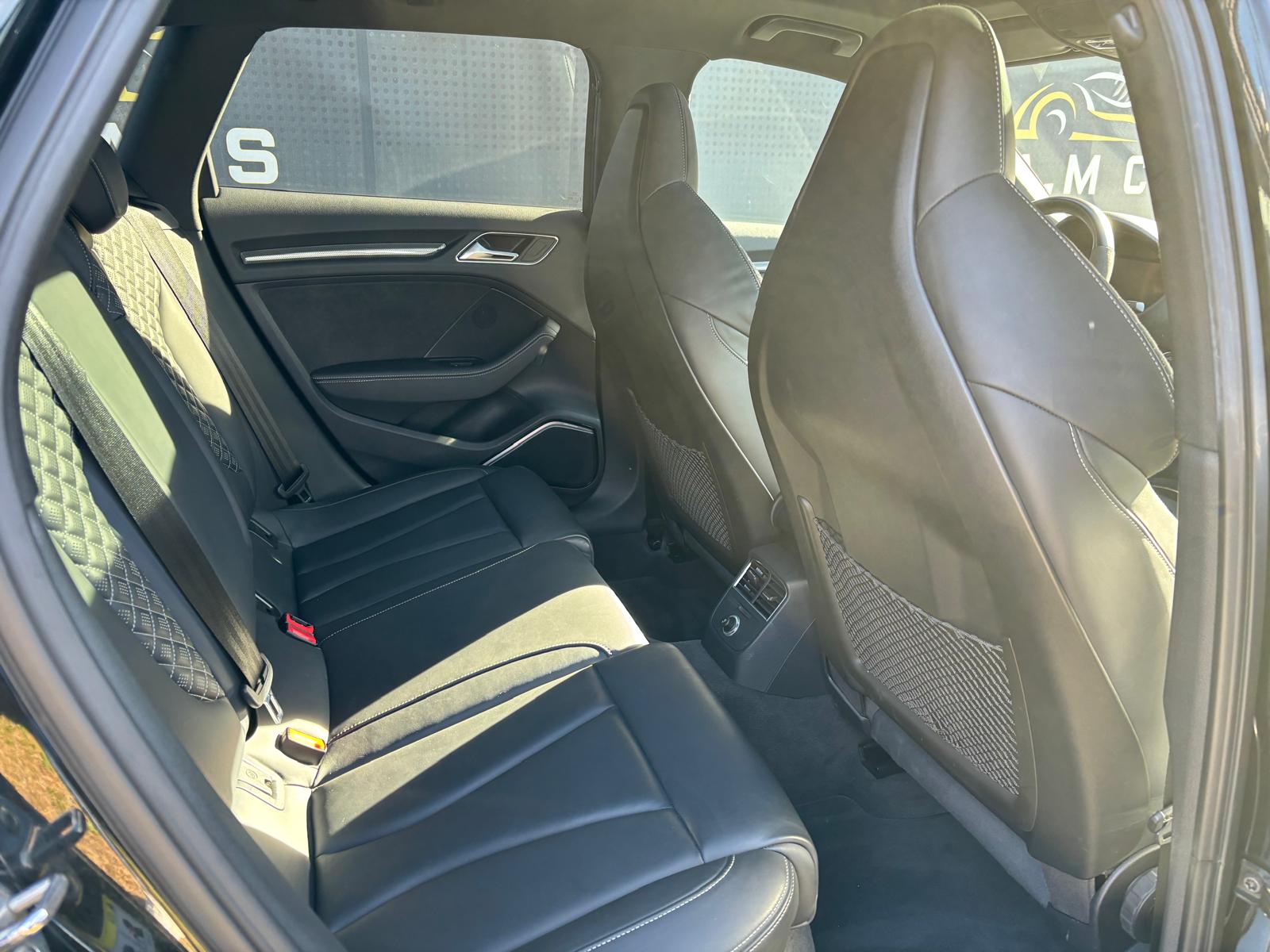 AUDI RS3 Sportback 2.5 TSI quattro S-tronic-image-6