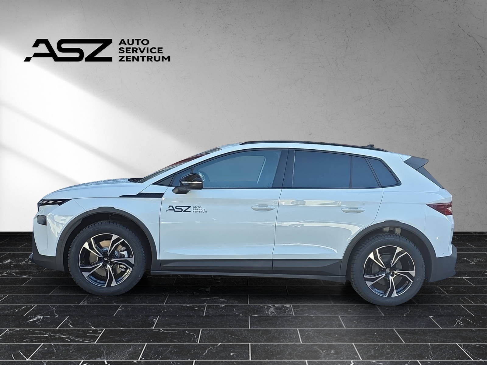 SKODA Elroq 85 SportLine 4x4-image-1
