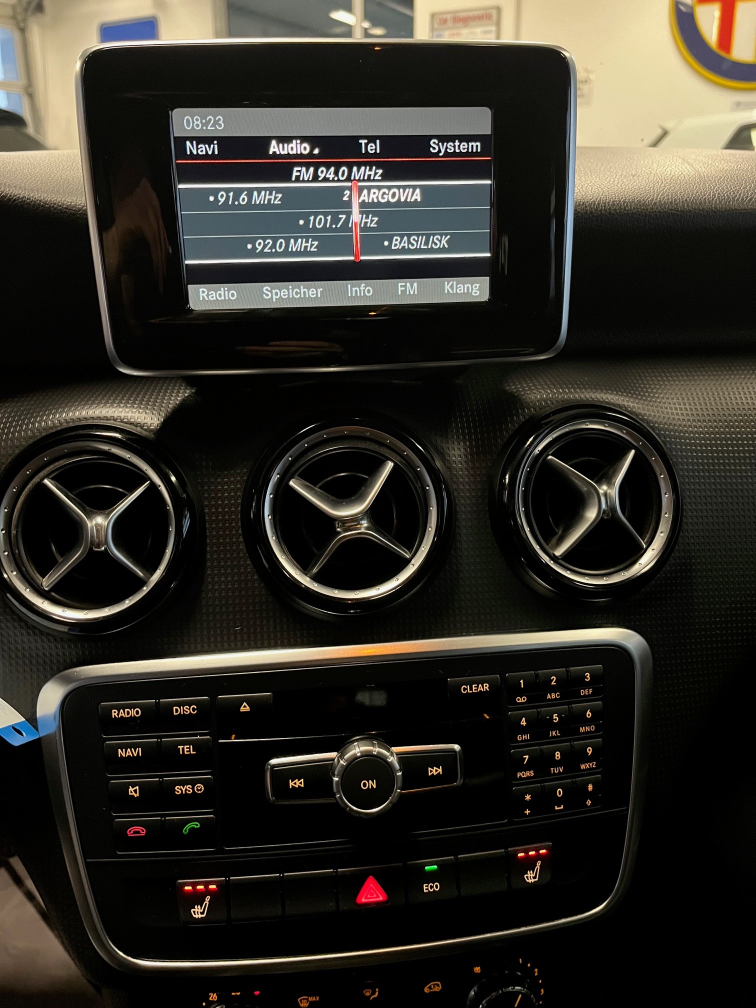 MERCEDES-BENZ A 180 Style-image-13