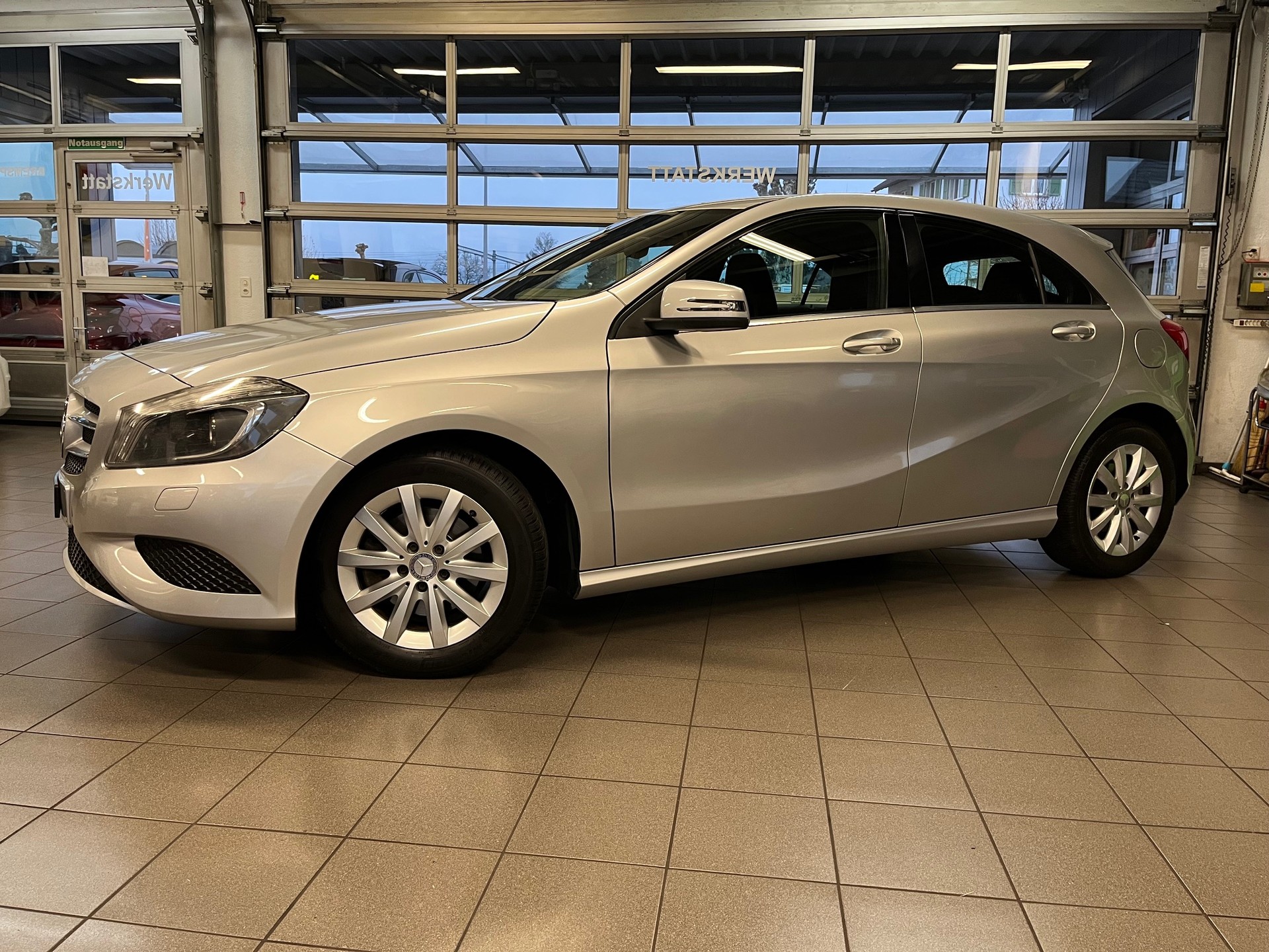 MERCEDES-BENZ A 180 Style