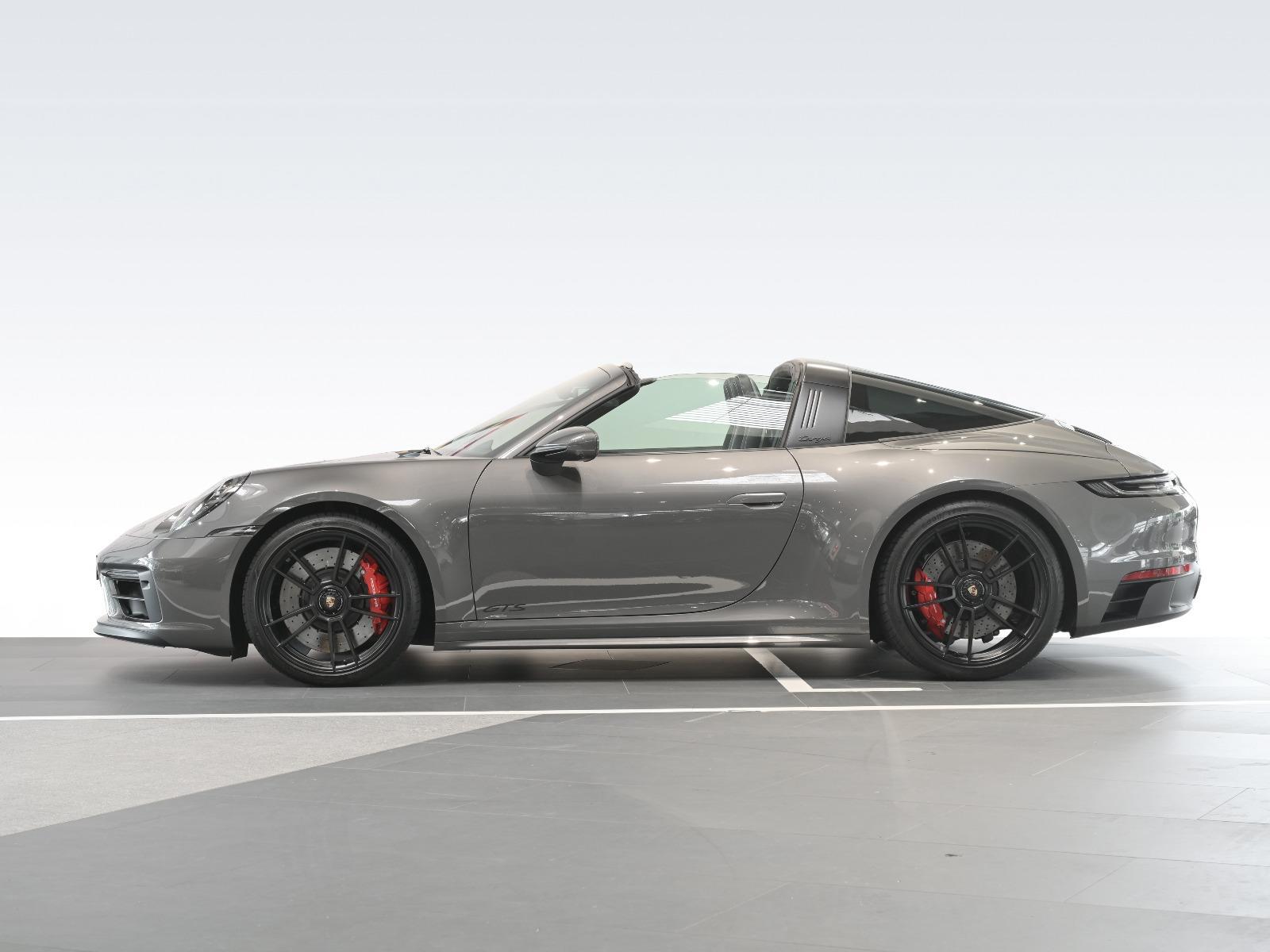 PORSCHE 911 Targa 4 GTS PDK-image-1