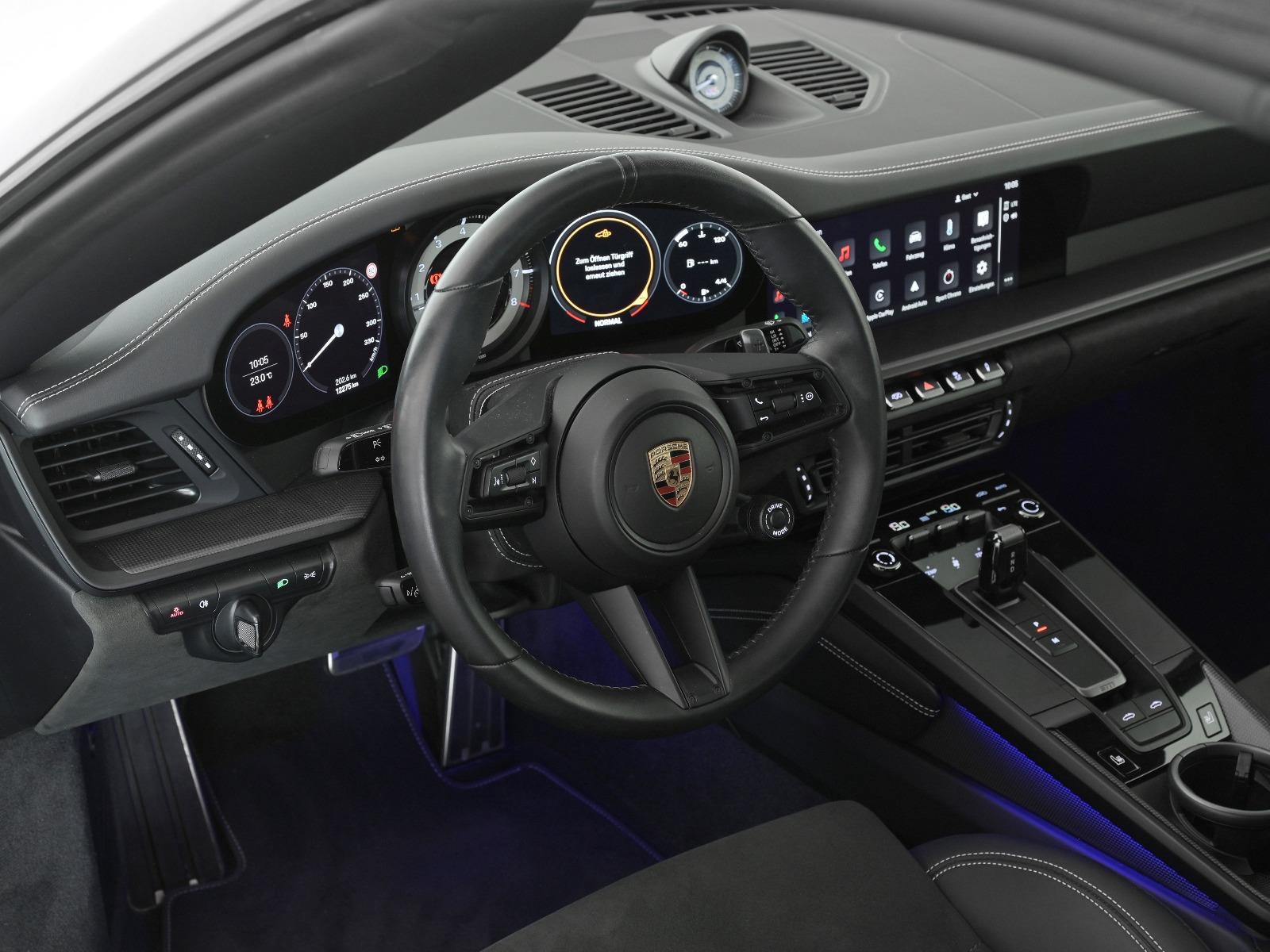 PORSCHE 911 Targa 4 GTS PDK-image-4