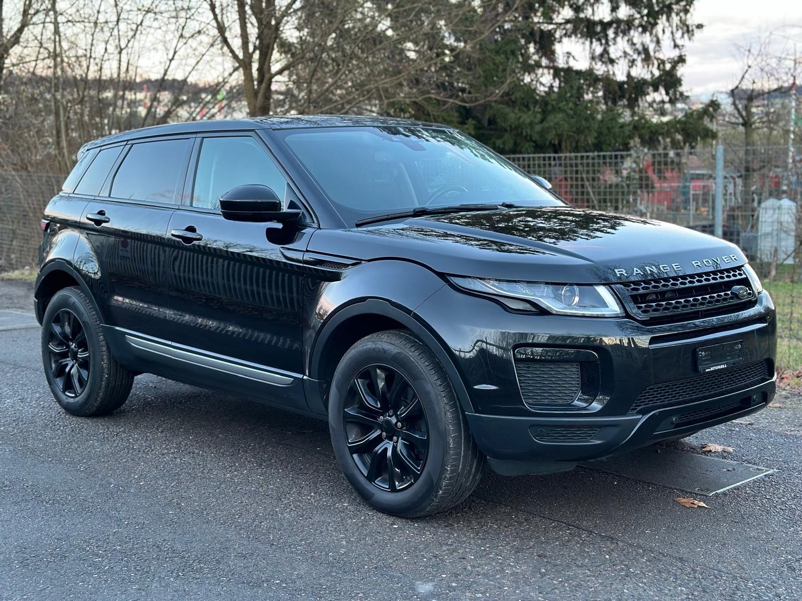 LAND ROVER Range Rover Evoque 2.0 TD4 SE Dynamic AT9